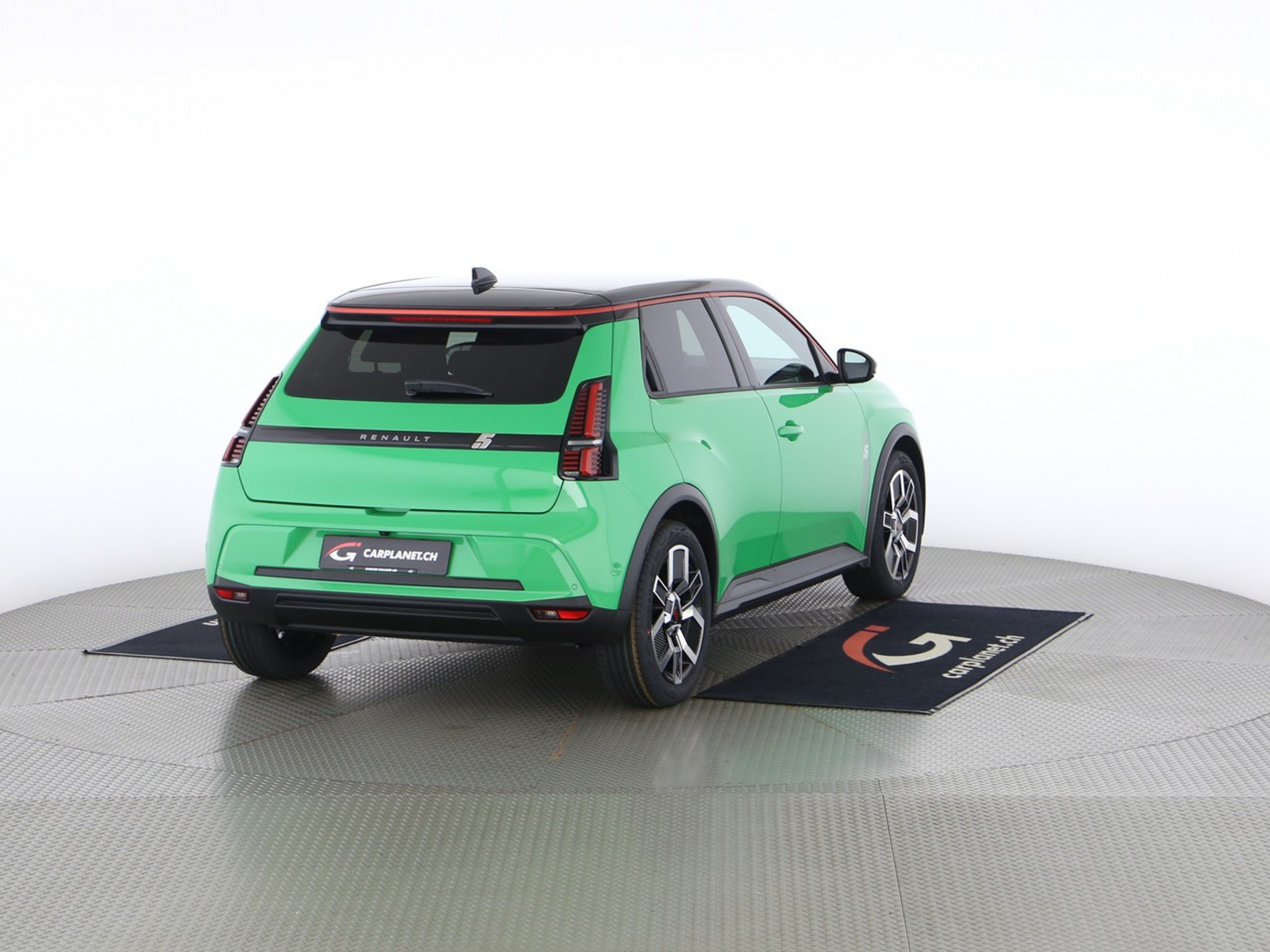 listing desktop thumbnail image 2