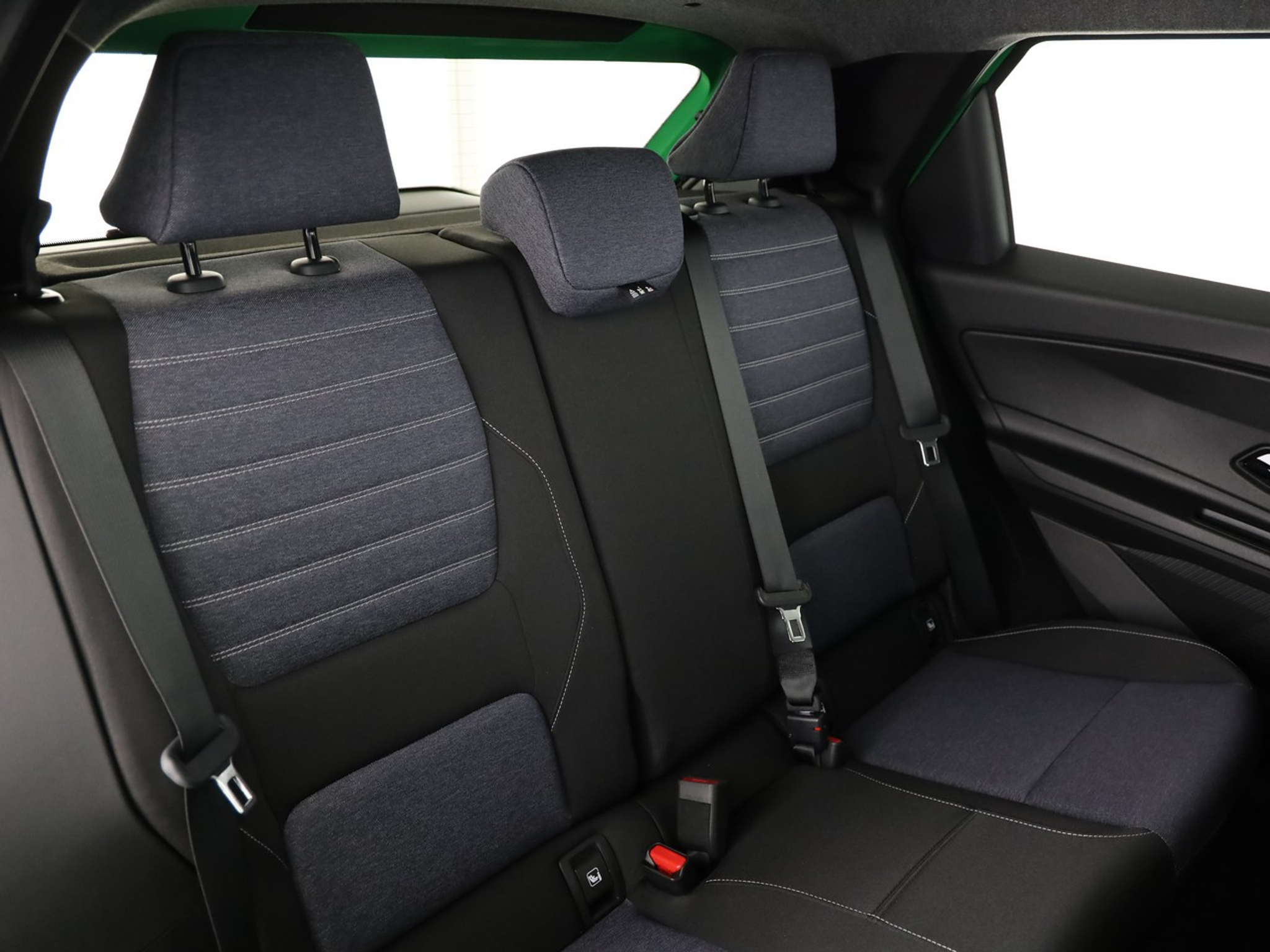 listing desktop thumbnail image 7