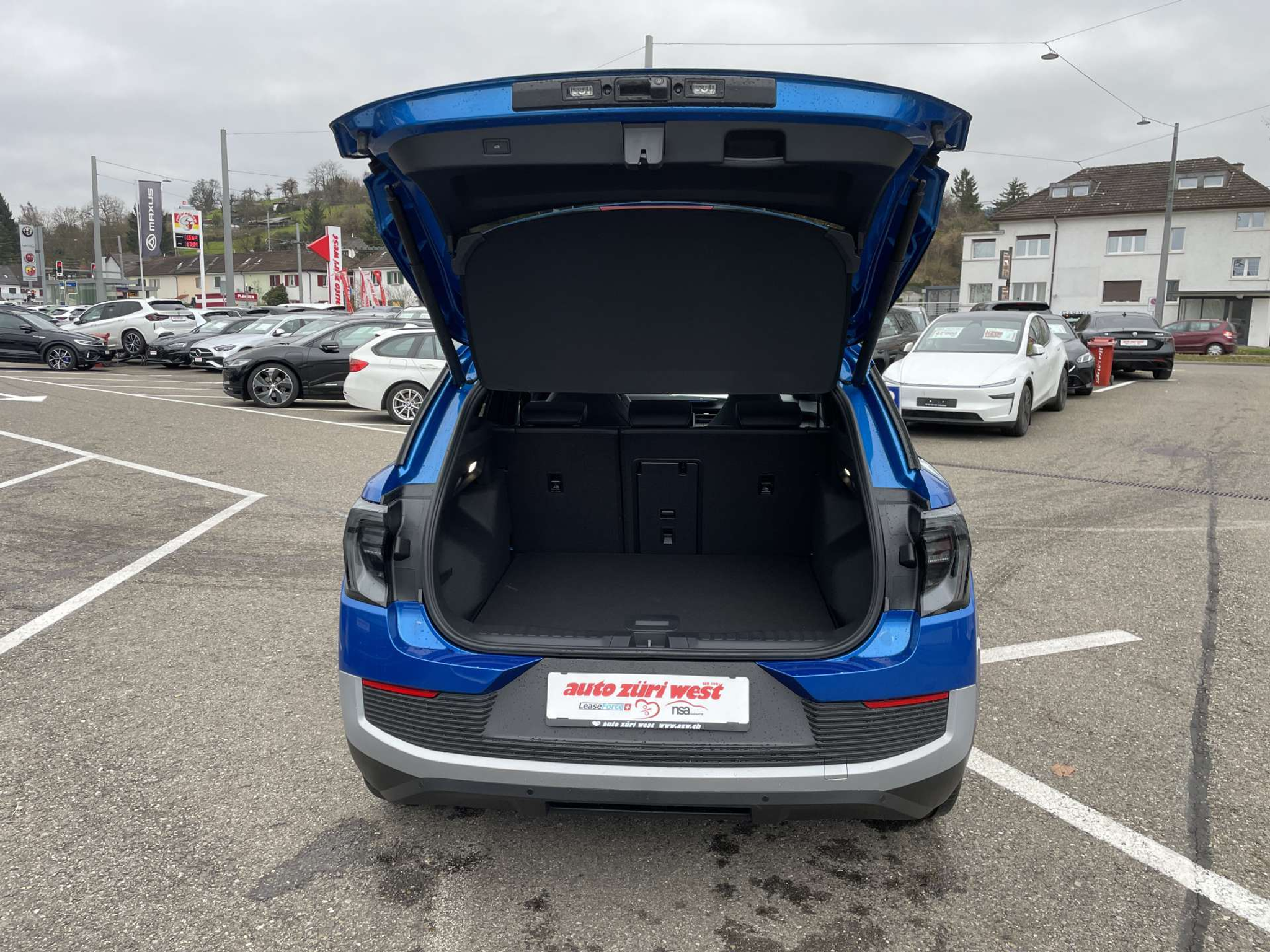 listing desktop thumbnail image 7