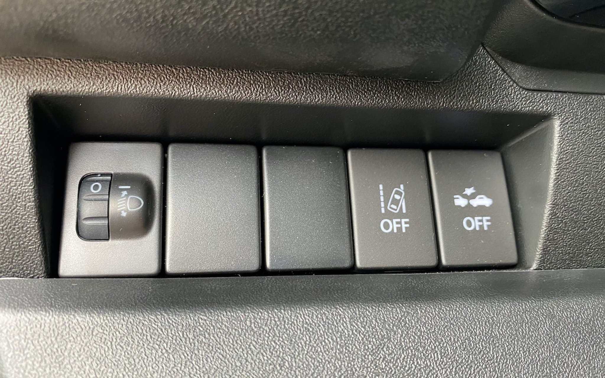 listing desktop thumbnail image 18