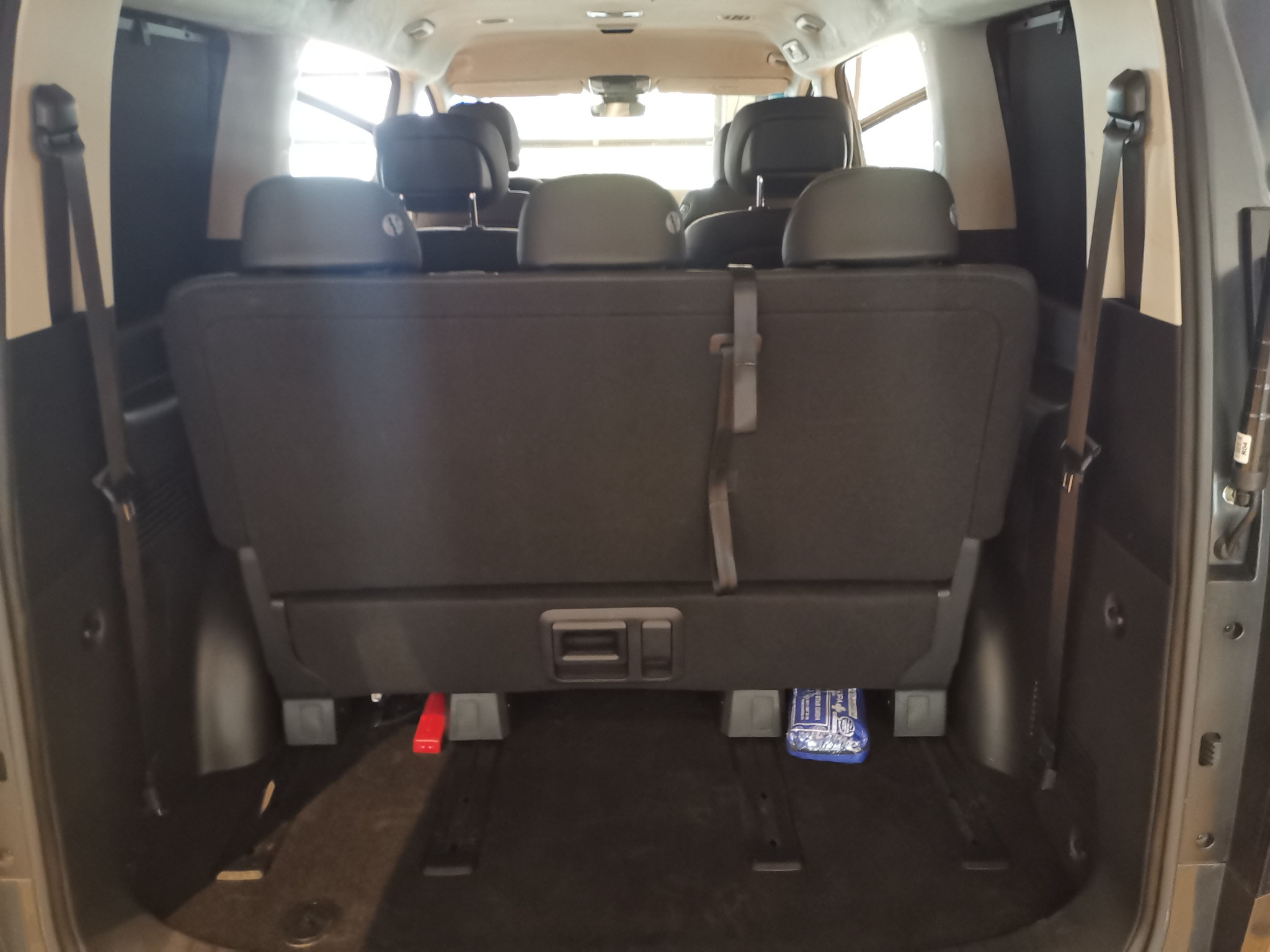 listing desktop thumbnail image 12