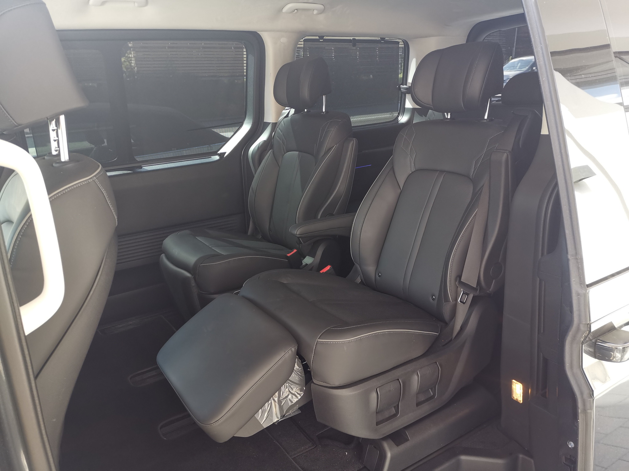 listing desktop thumbnail image 27