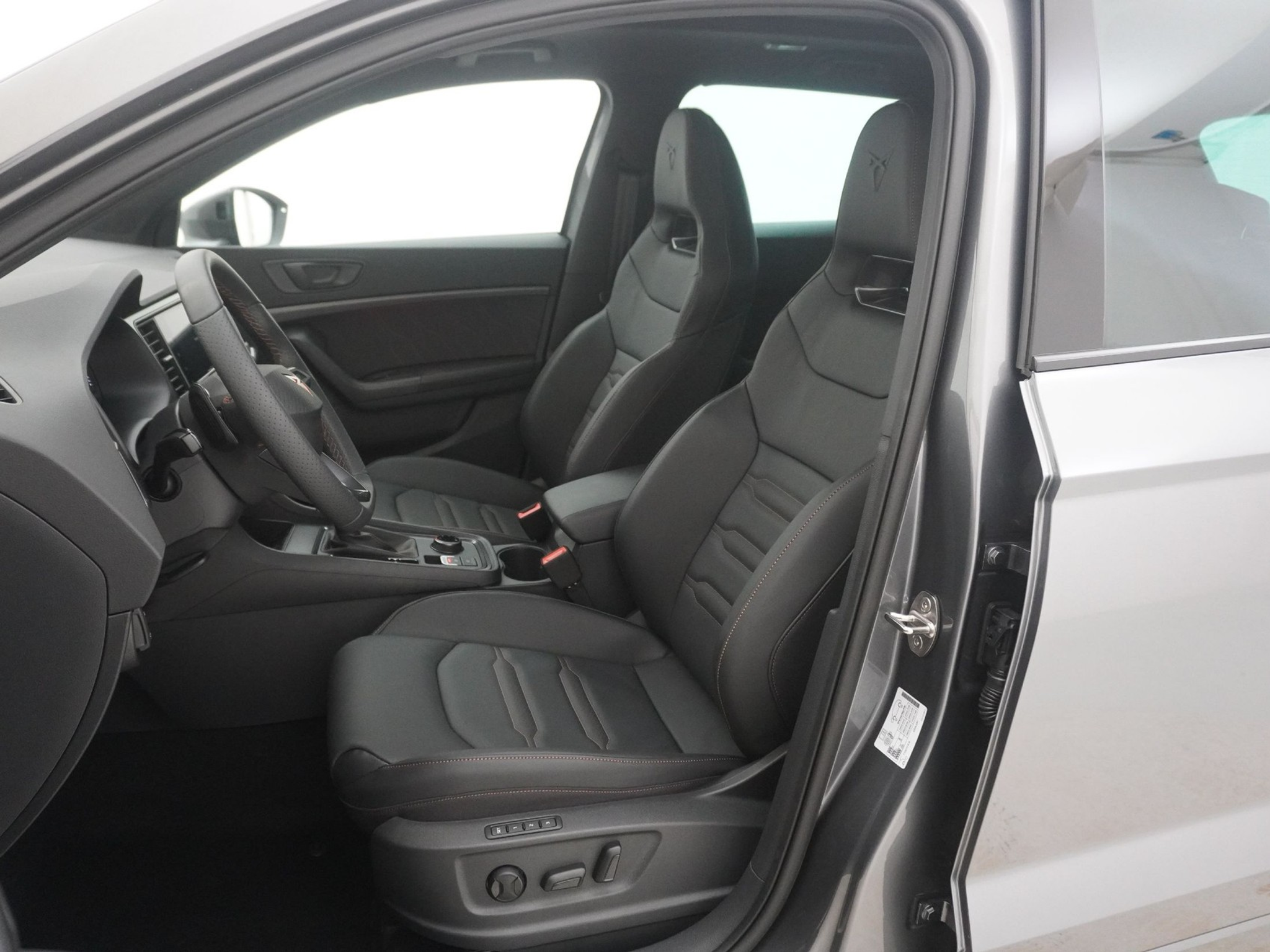 listing desktop thumbnail image 11