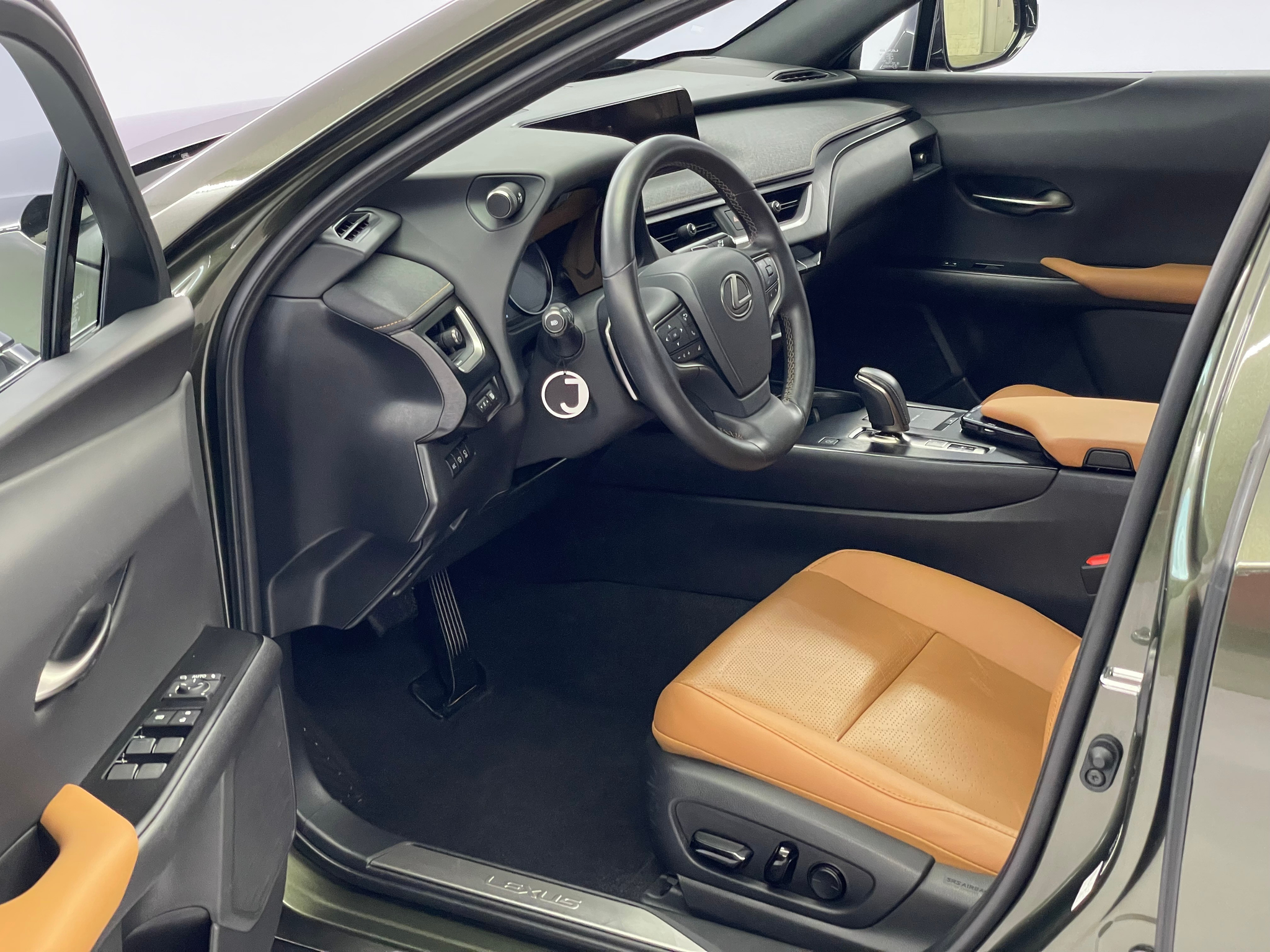 listing desktop thumbnail image 6