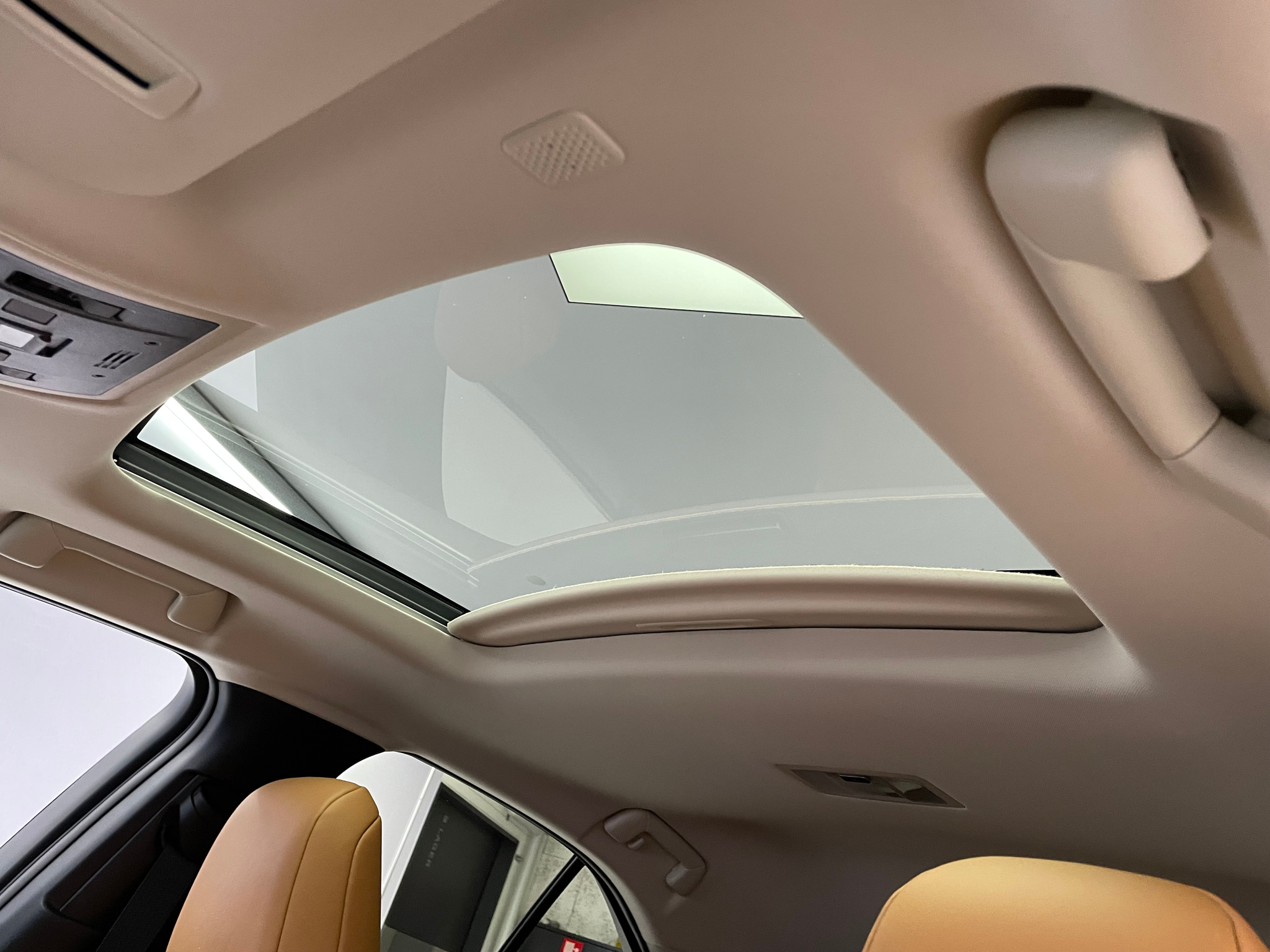 listing desktop thumbnail image 14