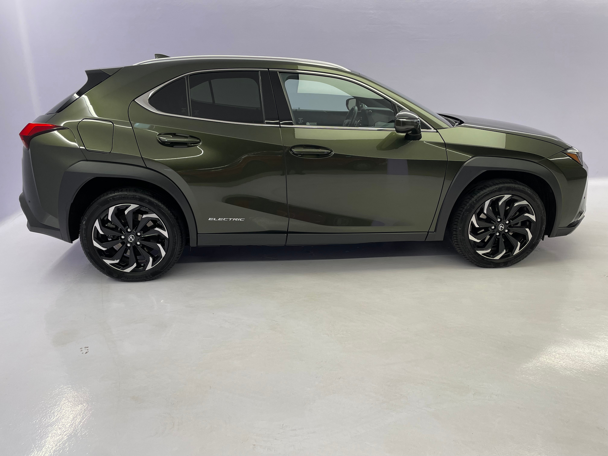 listing desktop thumbnail image 2