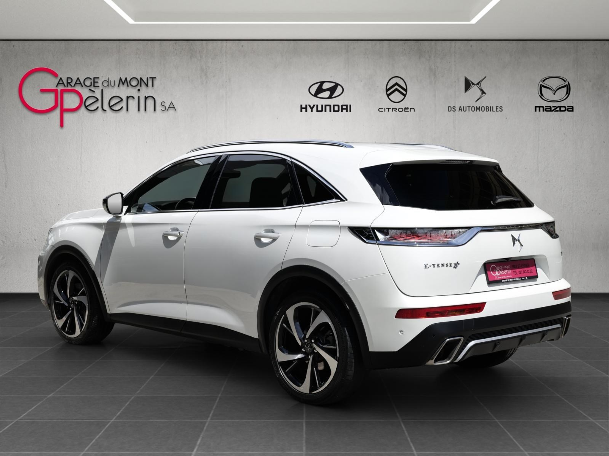 listing desktop thumbnail image 1