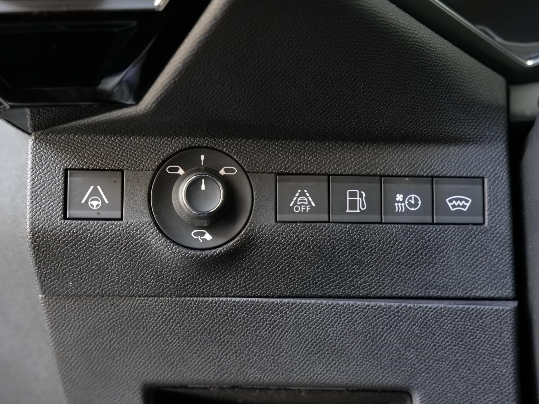 listing desktop thumbnail image 24