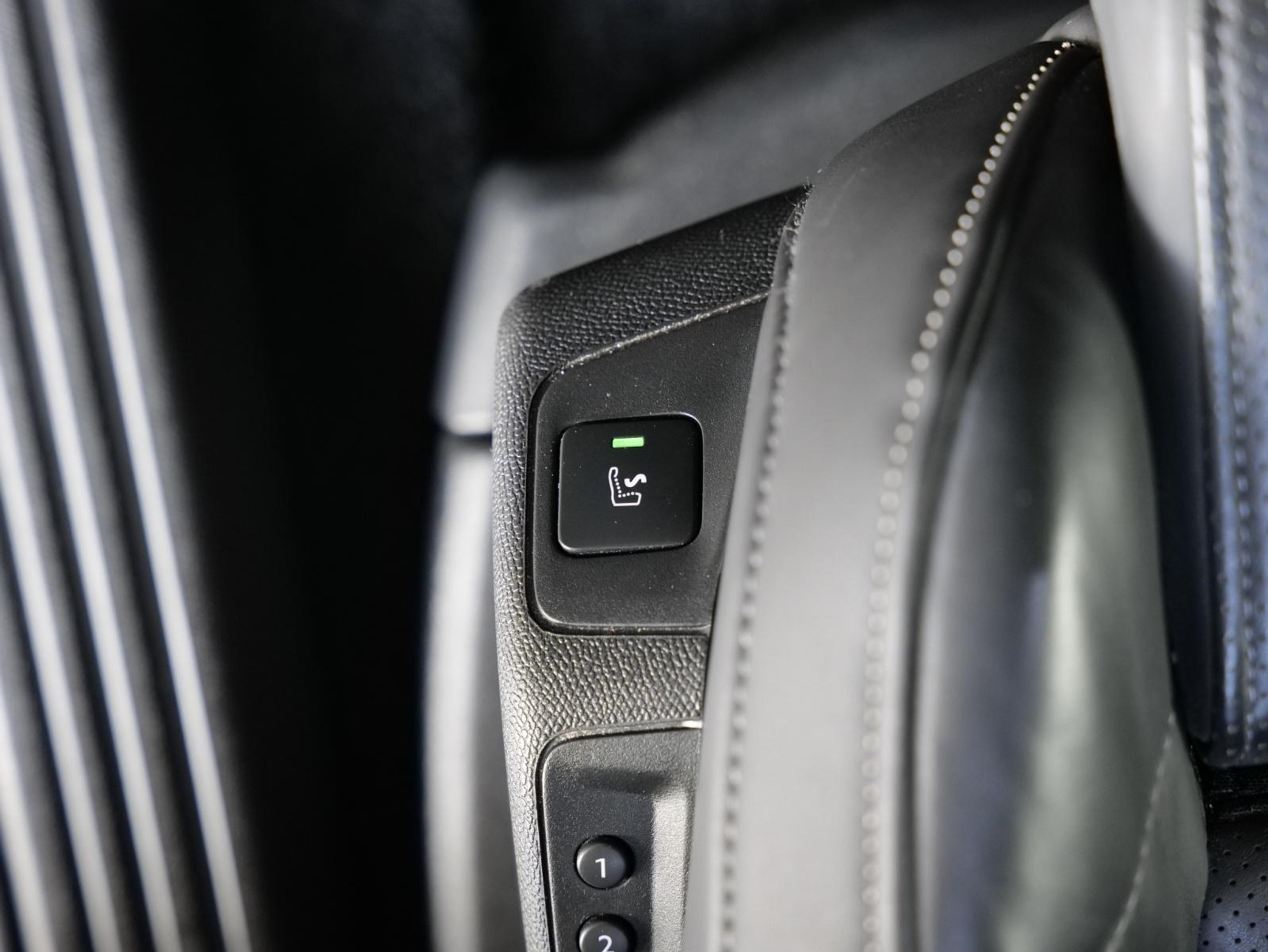 listing desktop thumbnail image 26