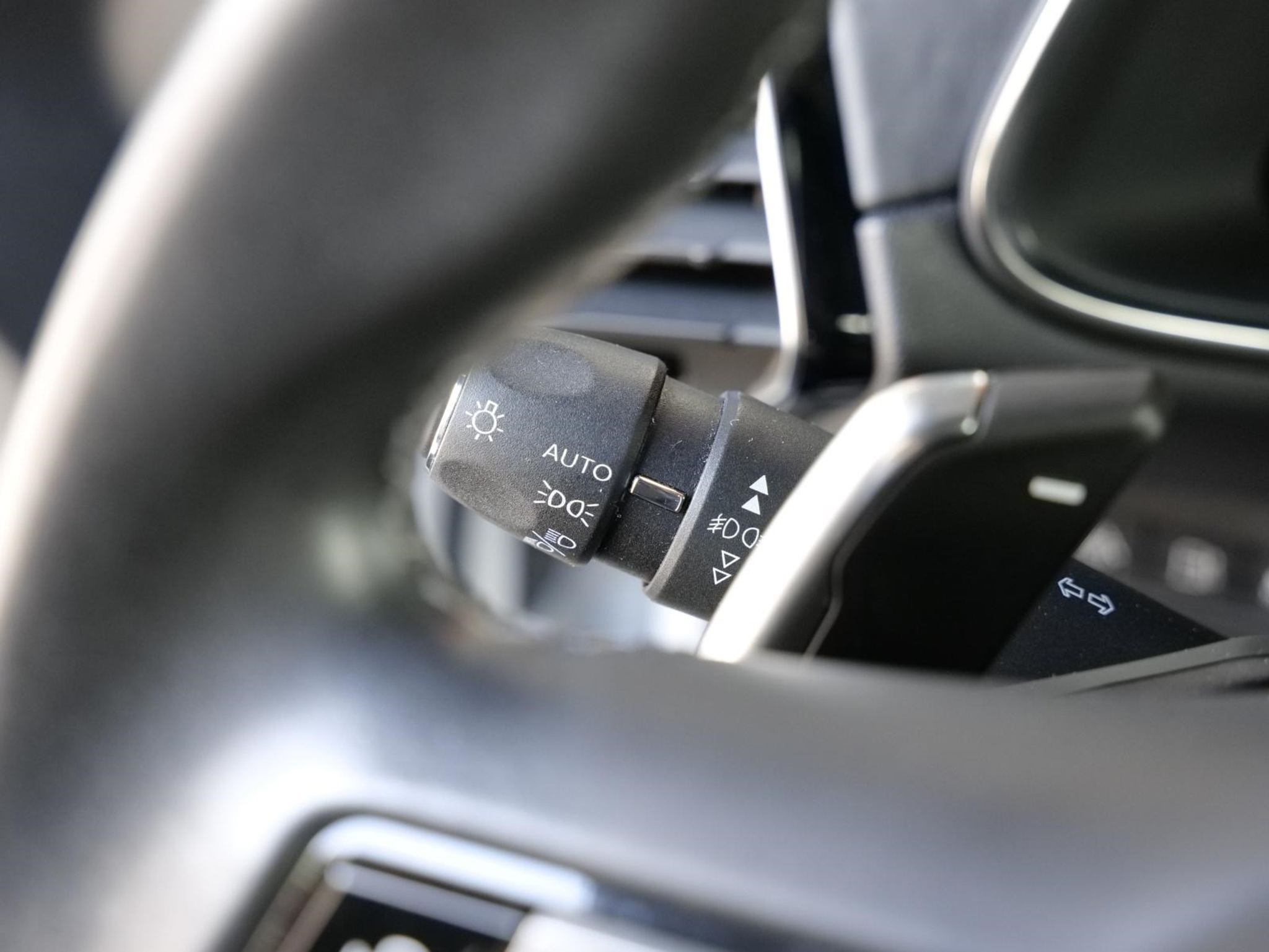 listing desktop thumbnail image 27