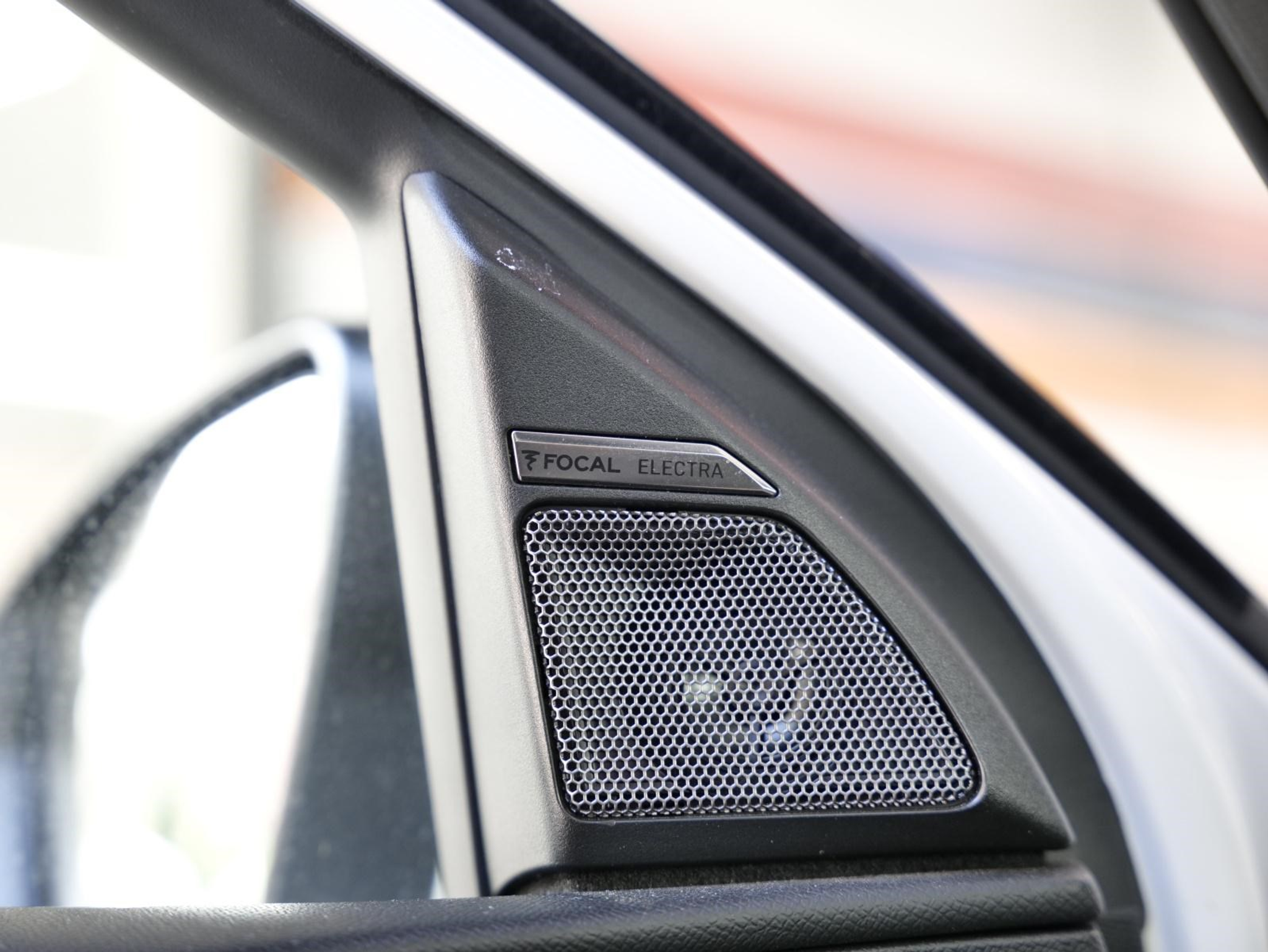 listing desktop thumbnail image 29