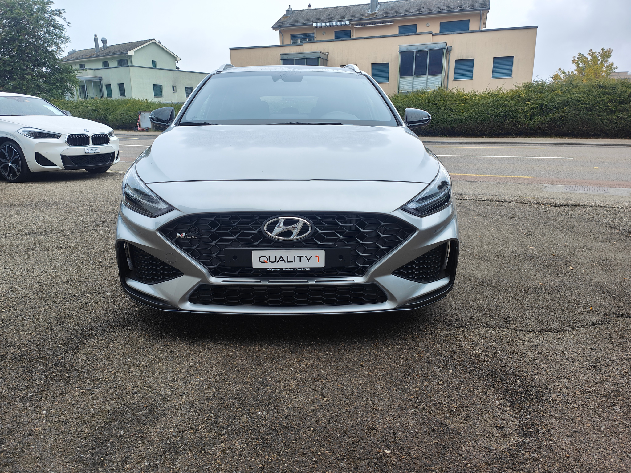 listing desktop thumbnail image 1