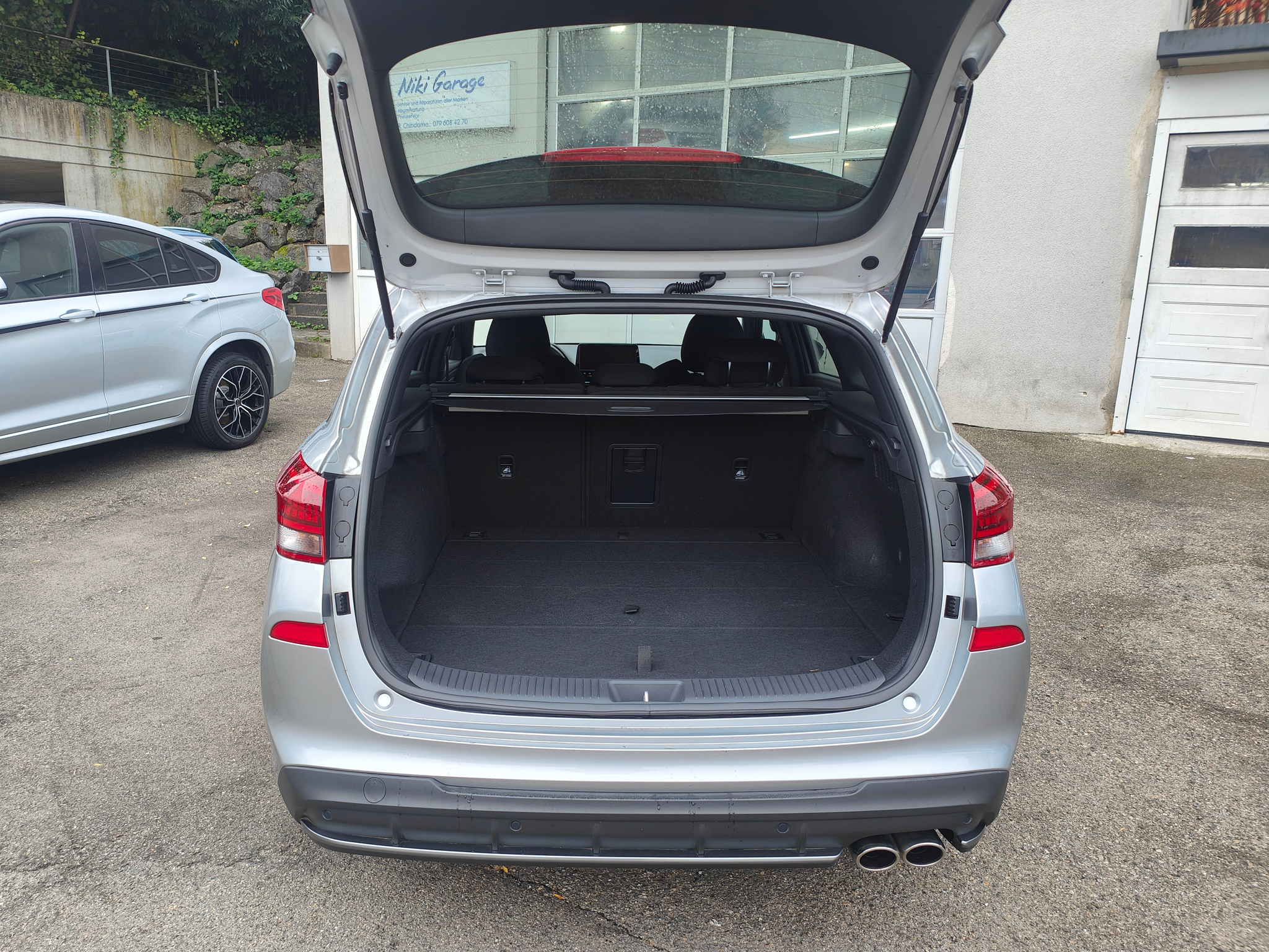 listing desktop thumbnail image 8