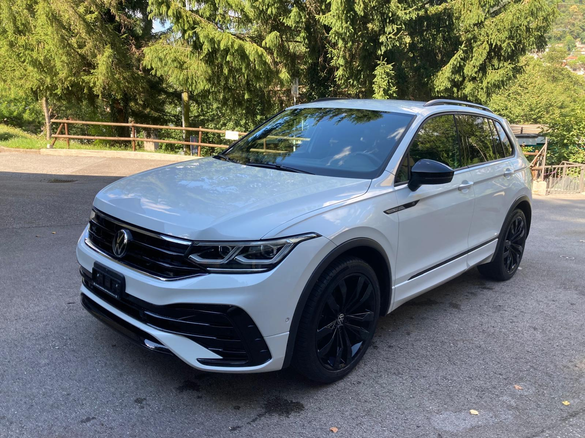 listing desktop thumbnail image 2