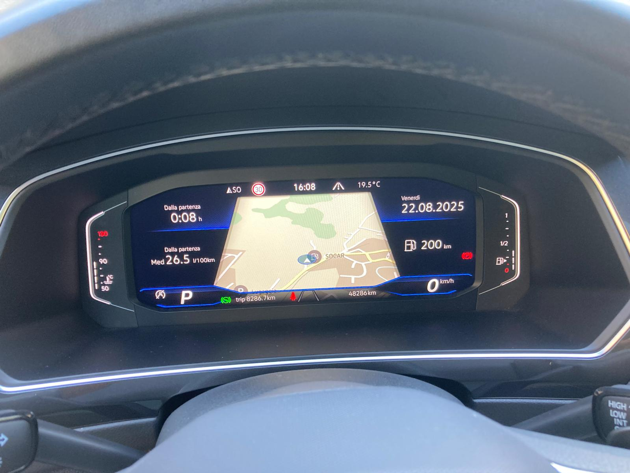 listing desktop thumbnail image 12