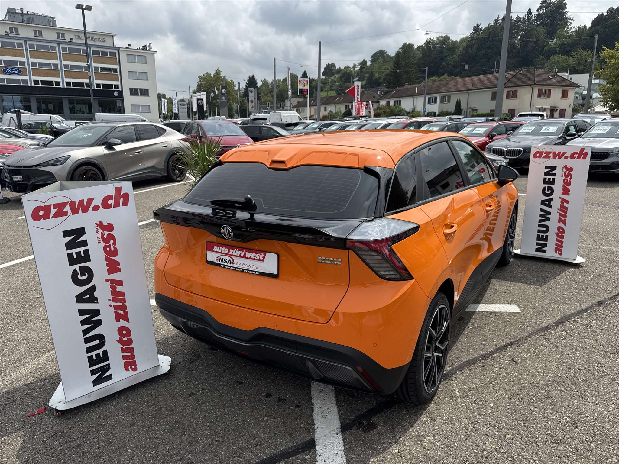 listing desktop thumbnail image 2