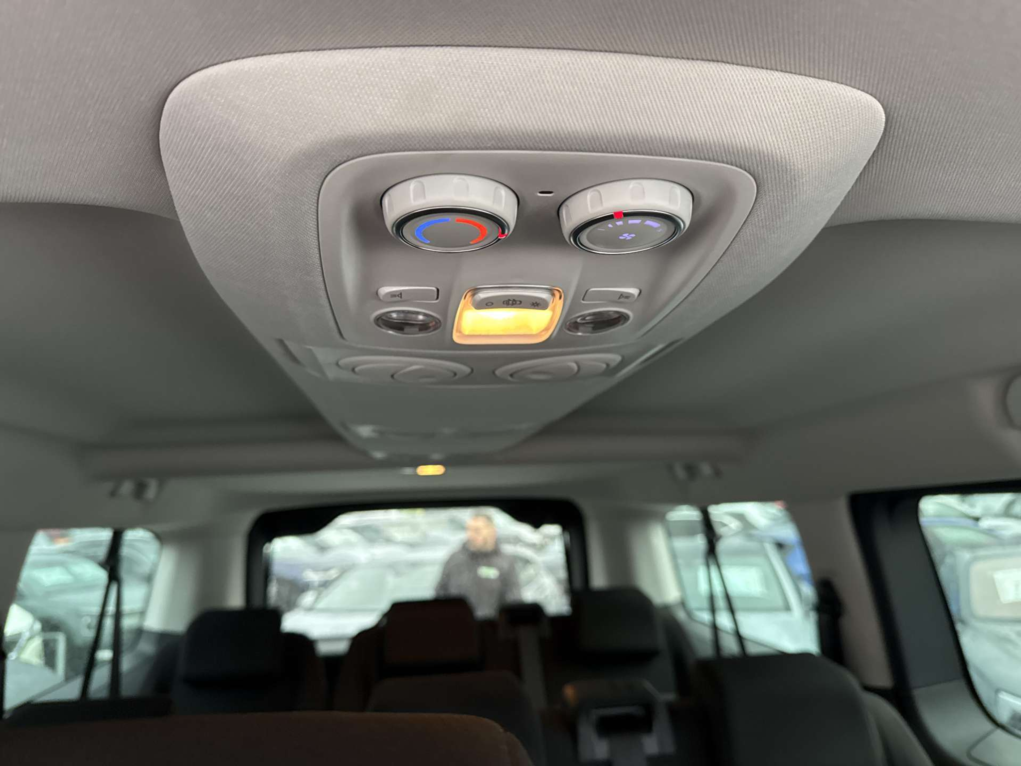 listing desktop thumbnail image 9