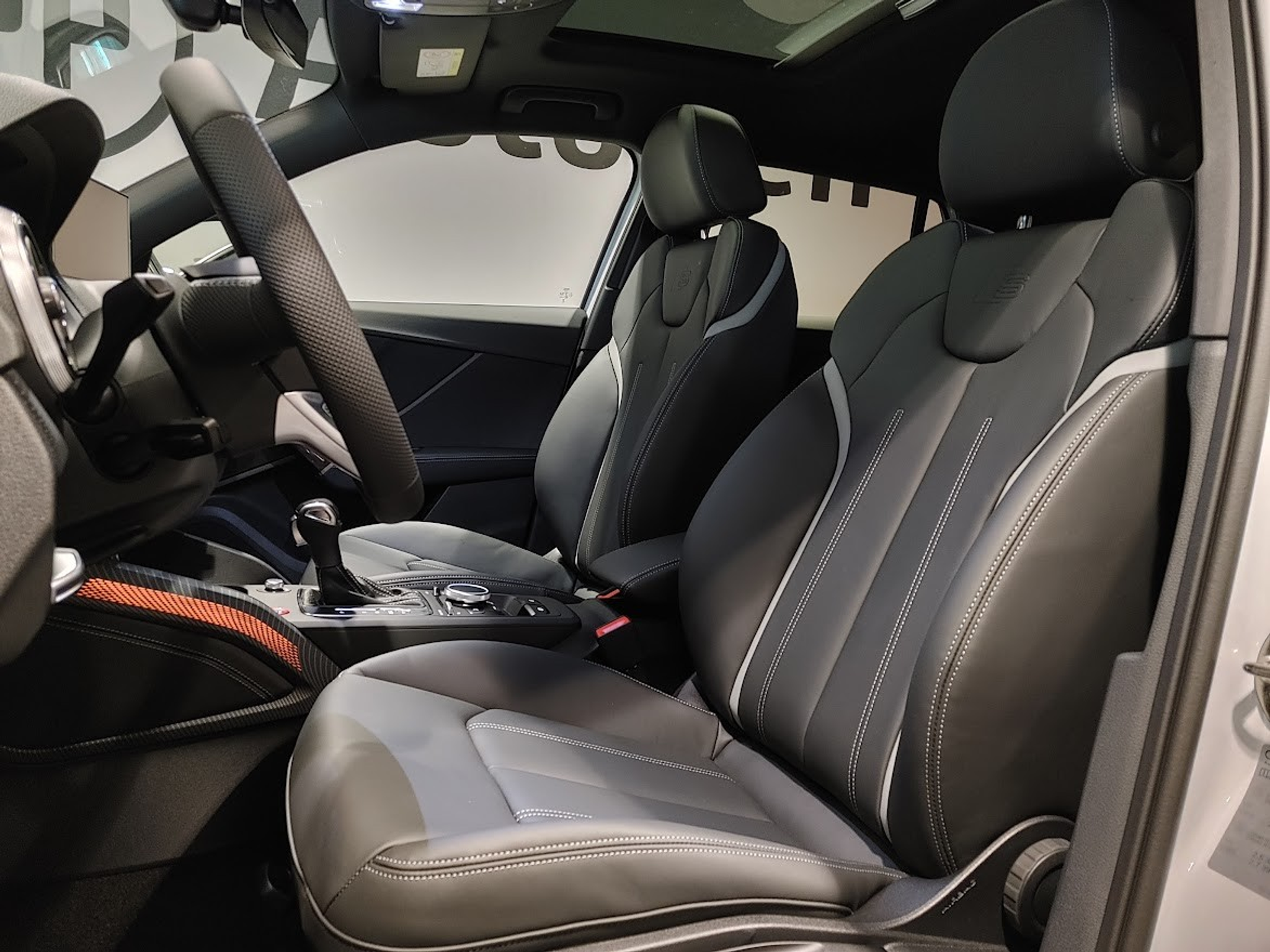 listing desktop thumbnail image 3