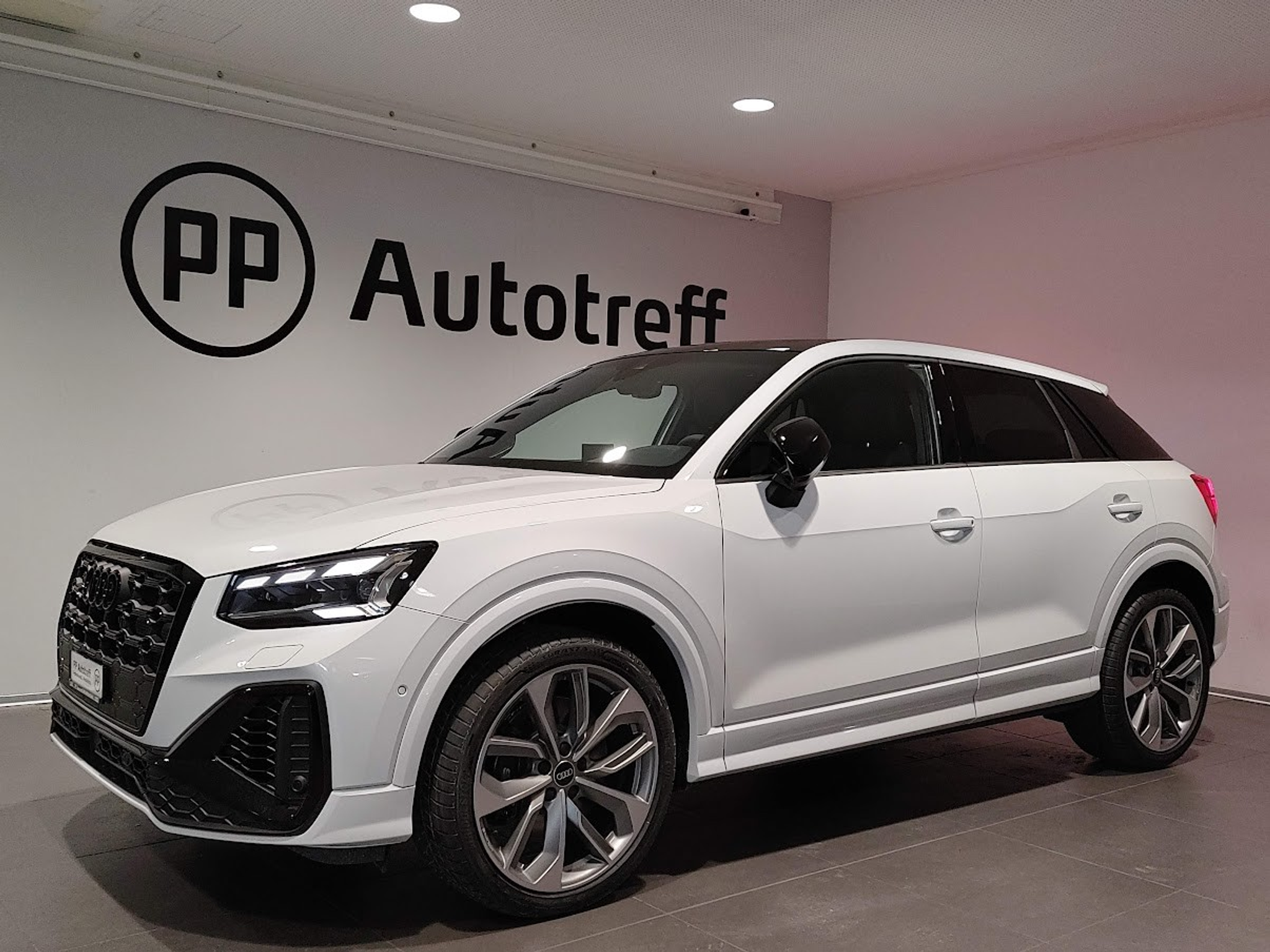 listing desktop thumbnail image 1