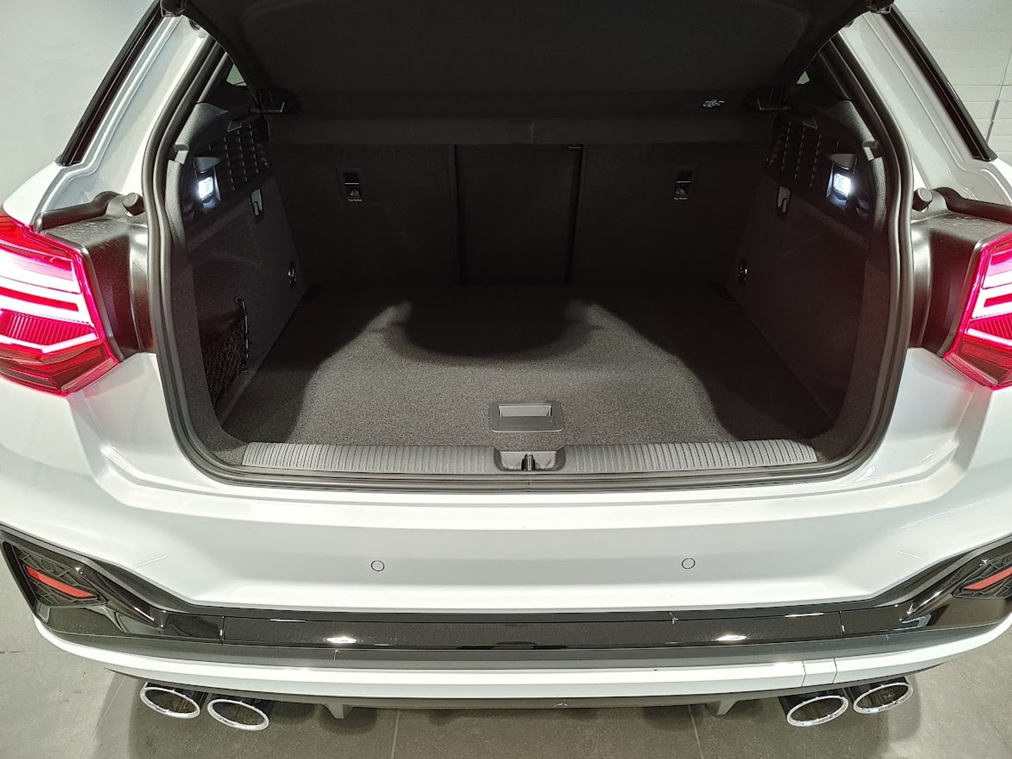 listing desktop thumbnail image 12