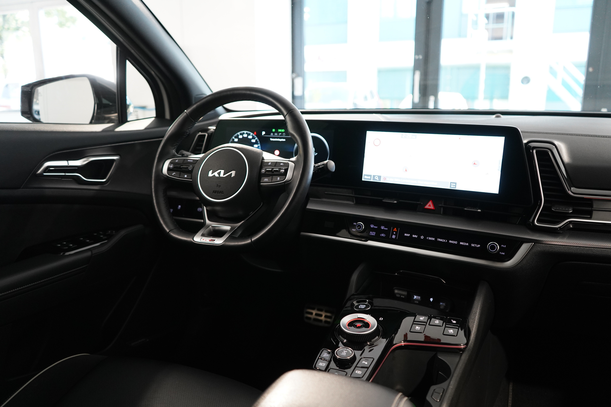 listing desktop thumbnail image 12