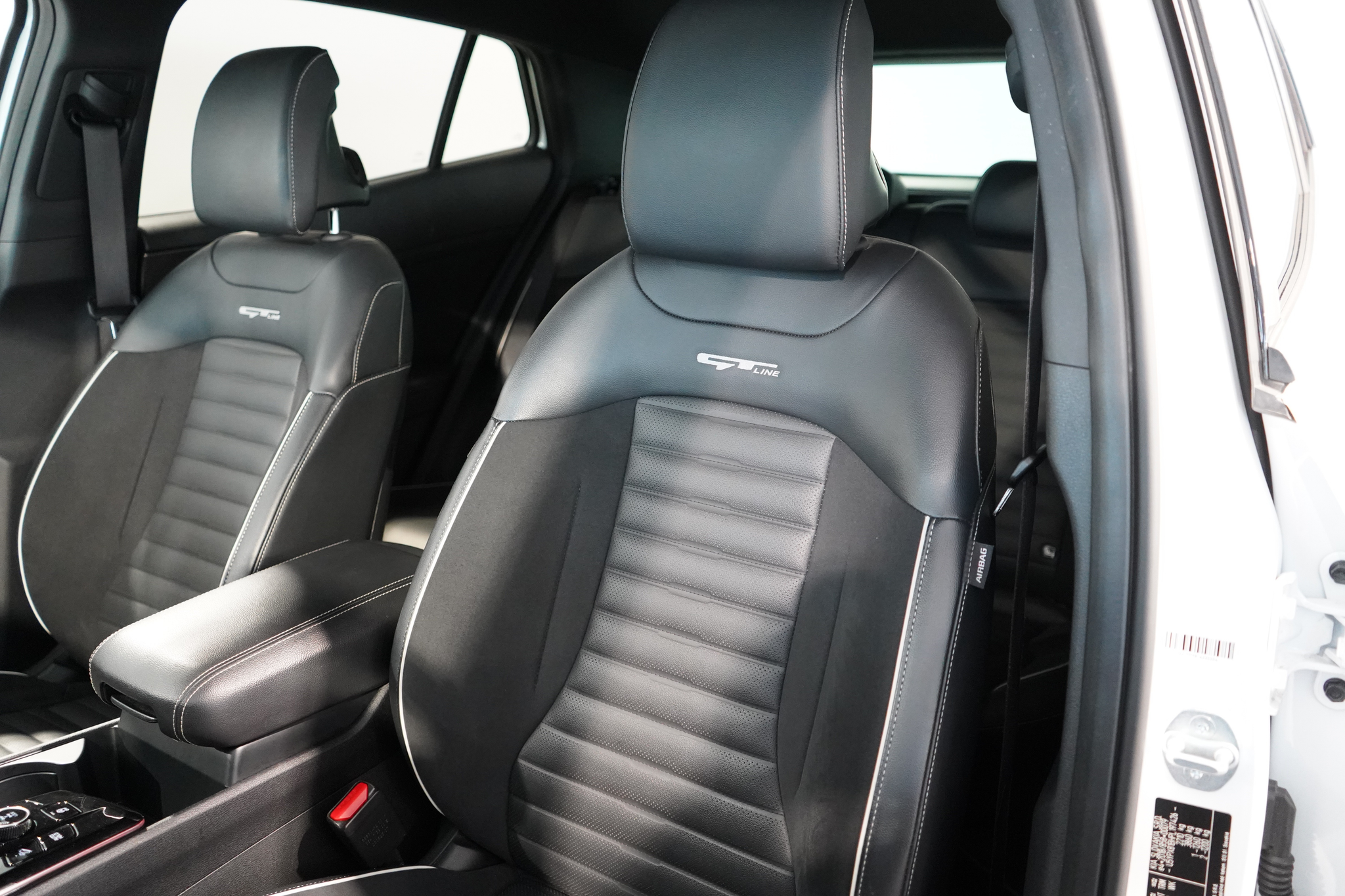 listing desktop thumbnail image 5