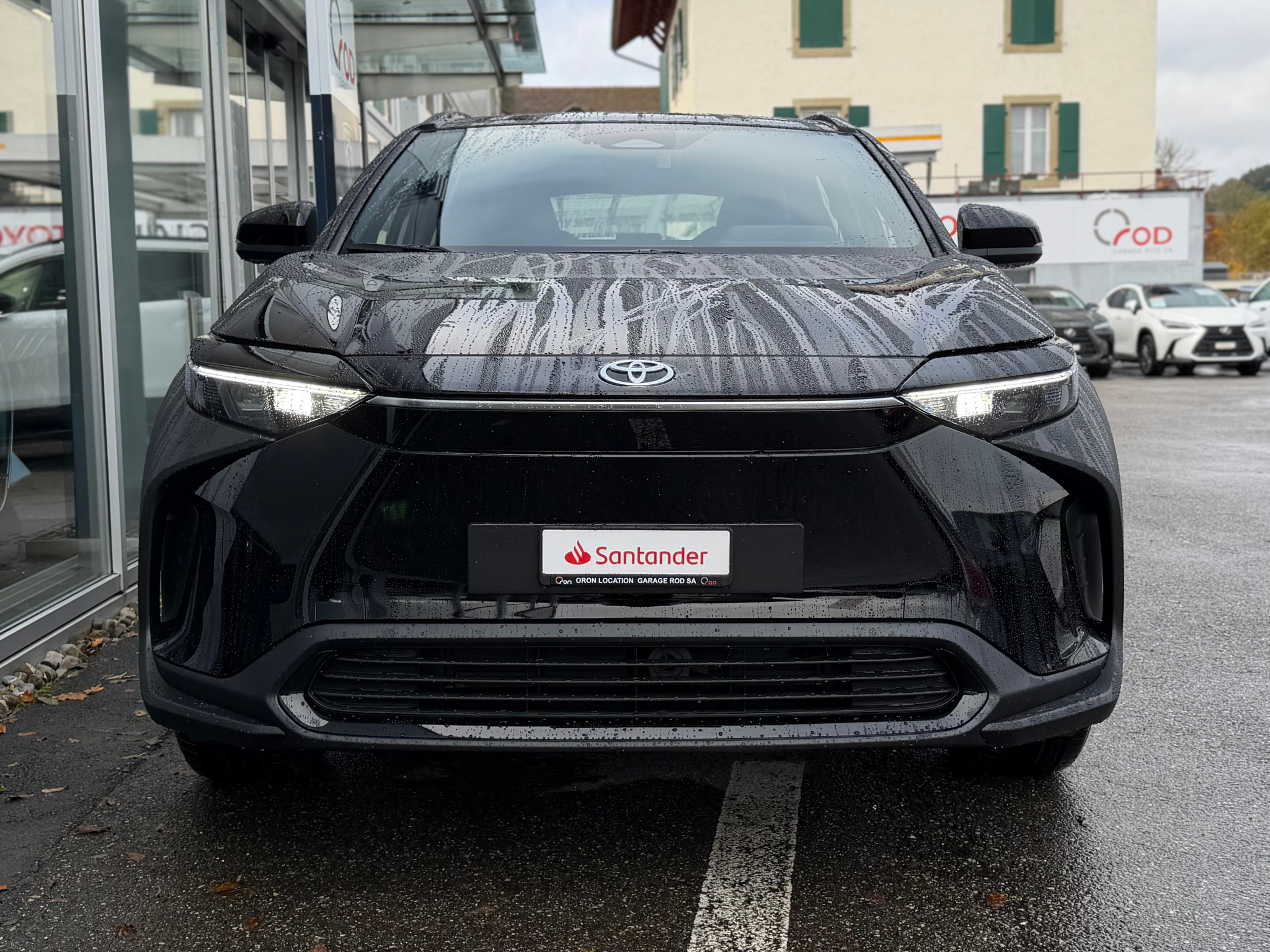 listing desktop thumbnail image 2