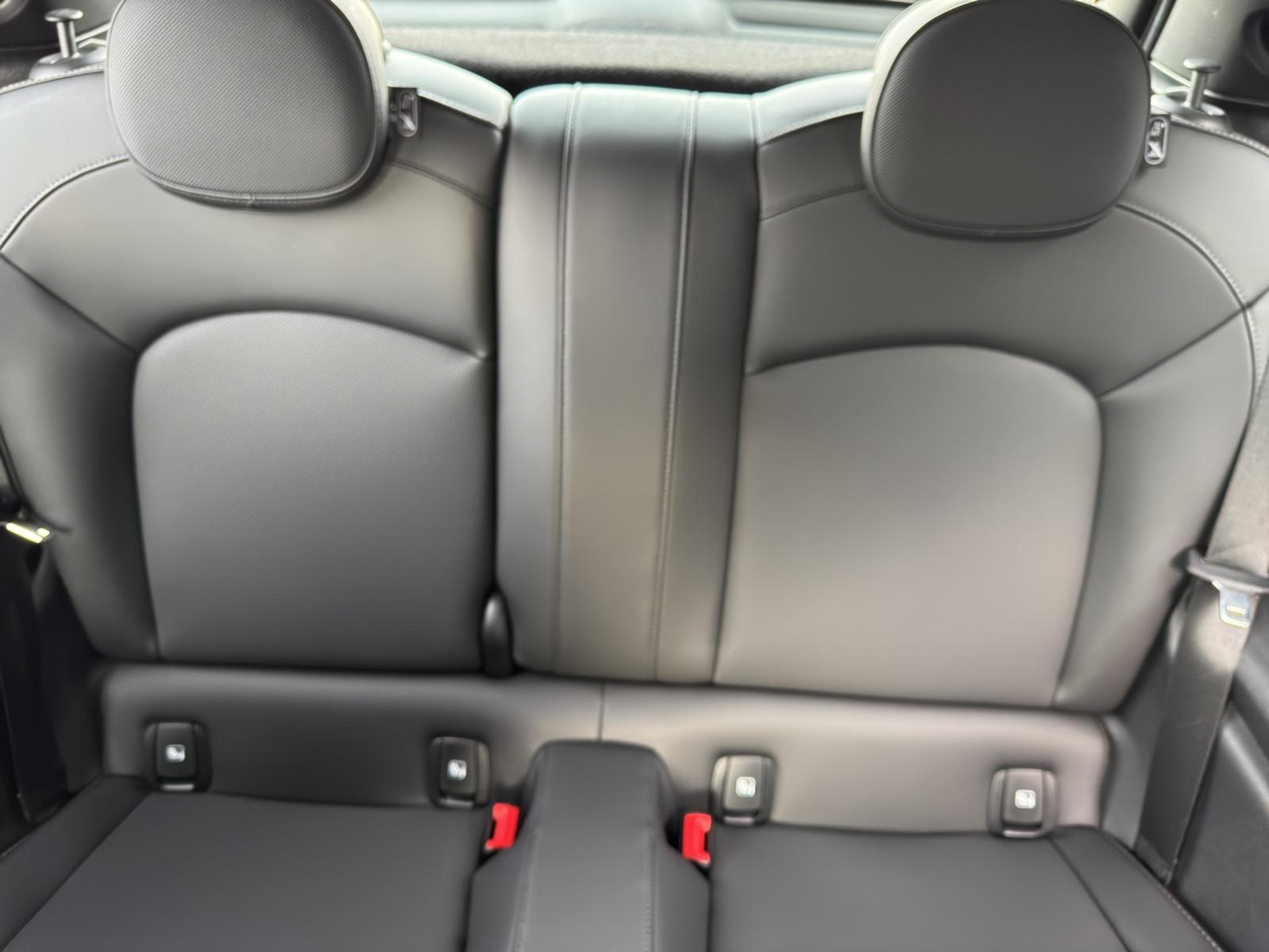 listing desktop thumbnail image 20