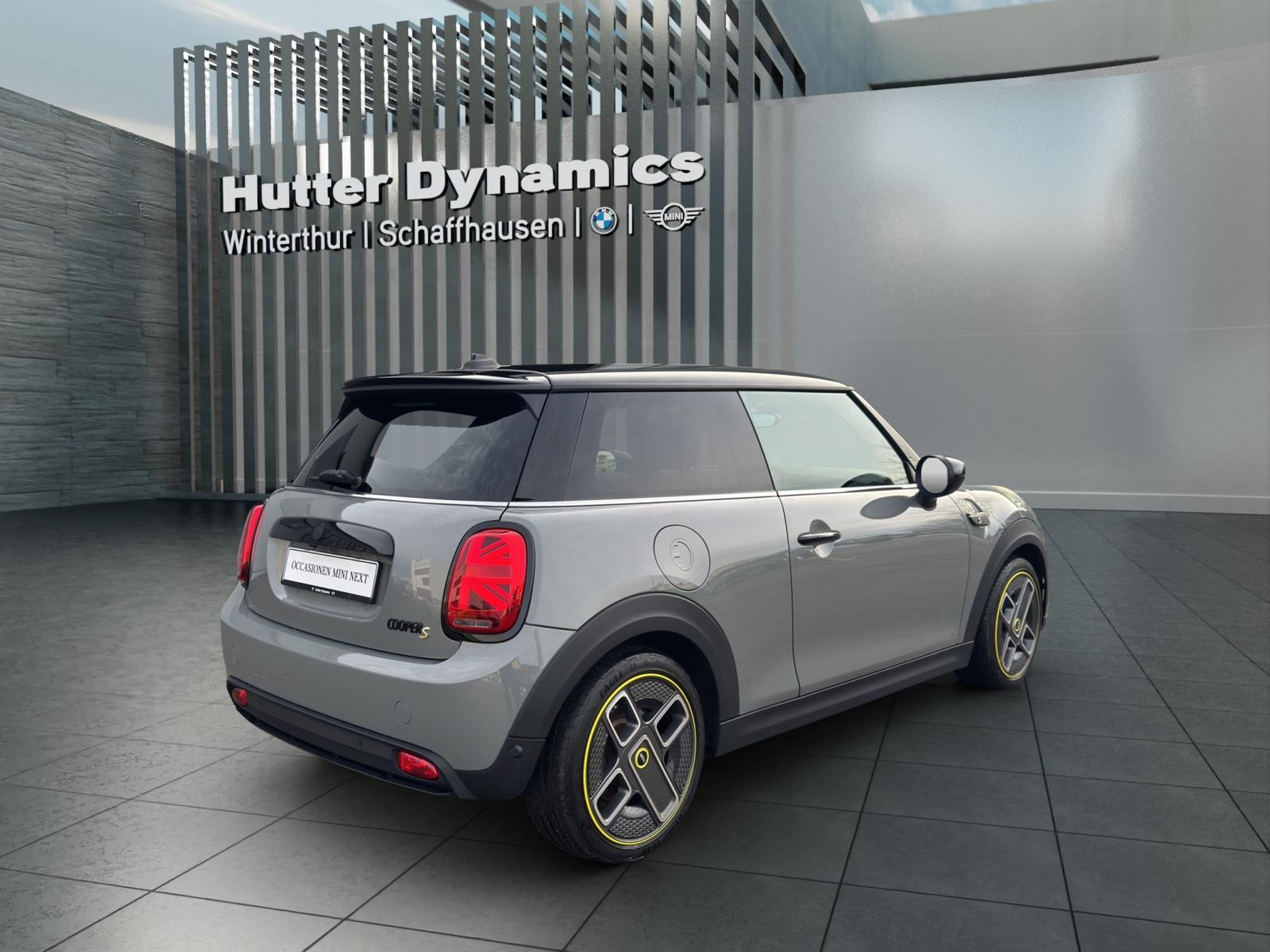 listing desktop thumbnail image 5