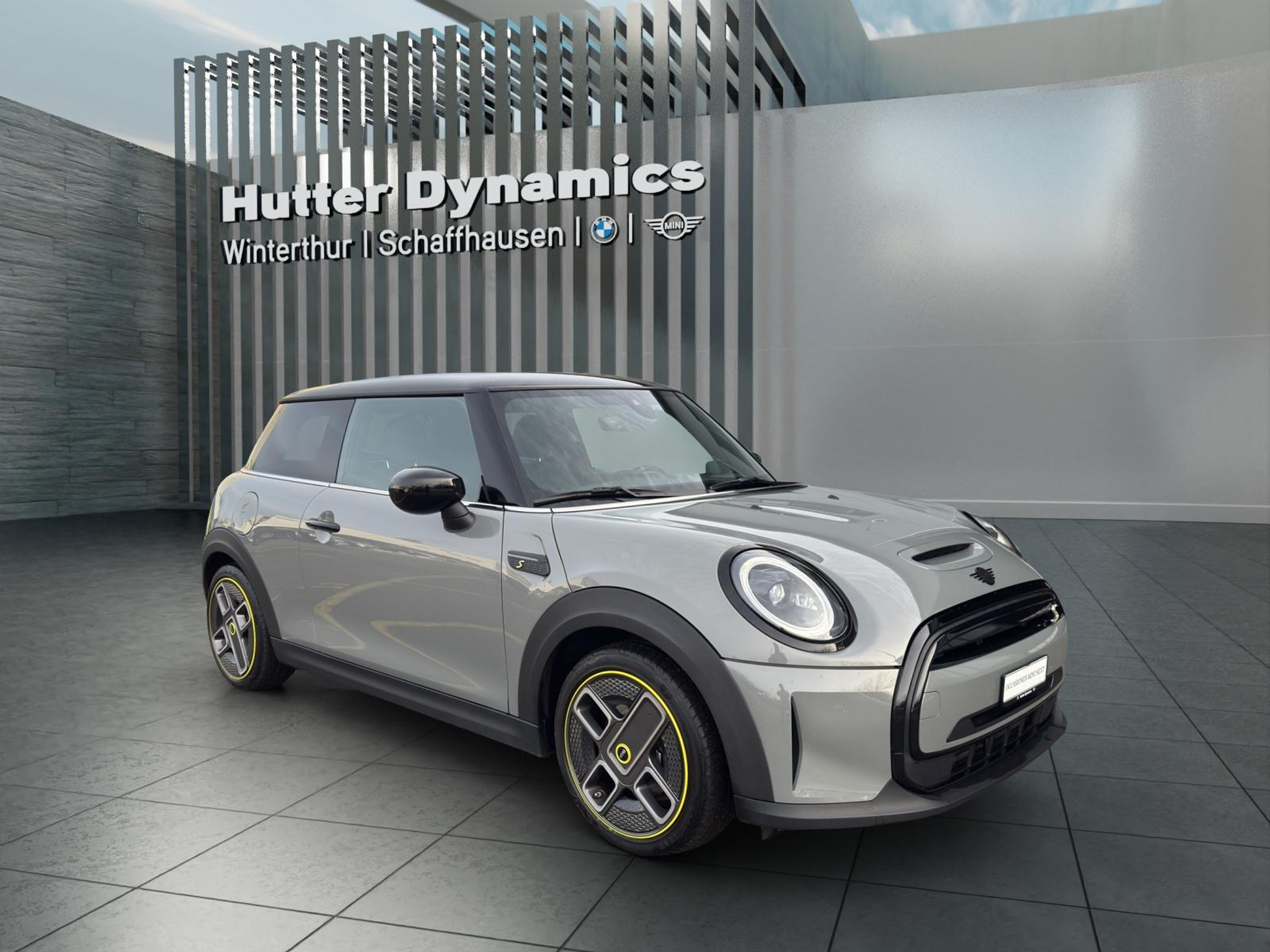 listing desktop thumbnail image 3