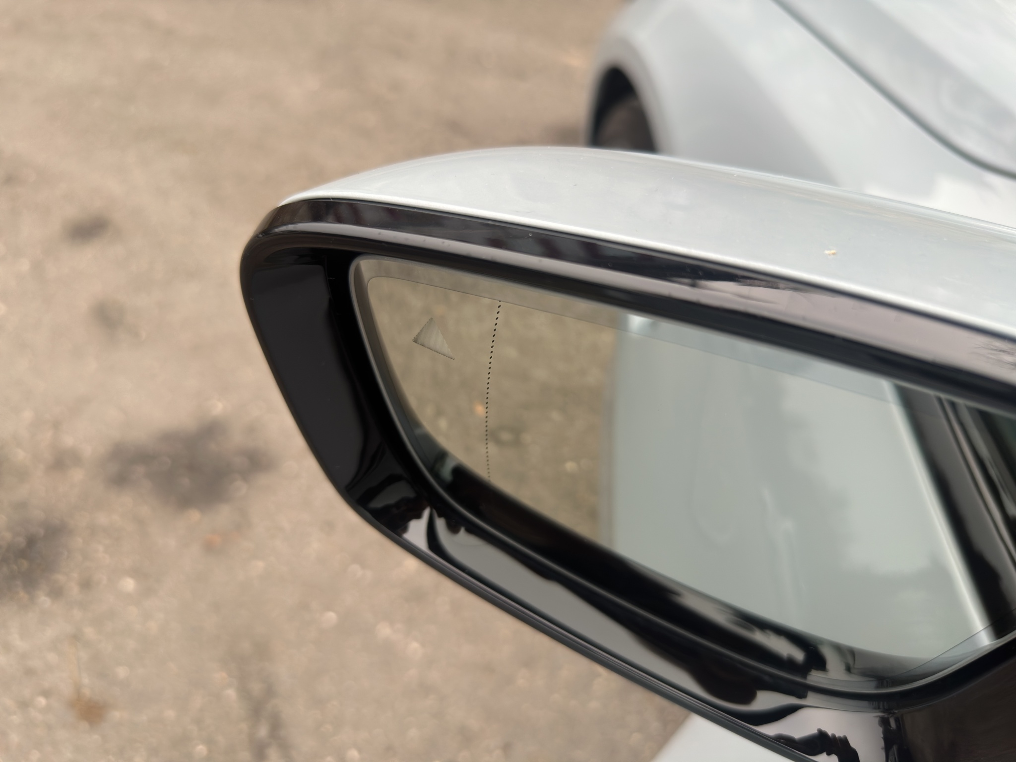 listing desktop thumbnail image 15