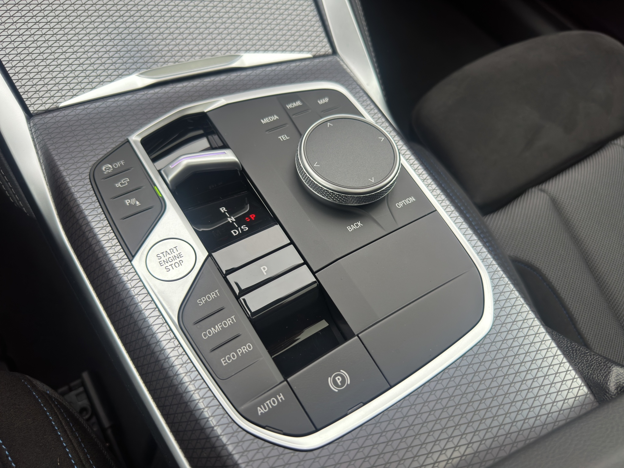 listing desktop thumbnail image 19