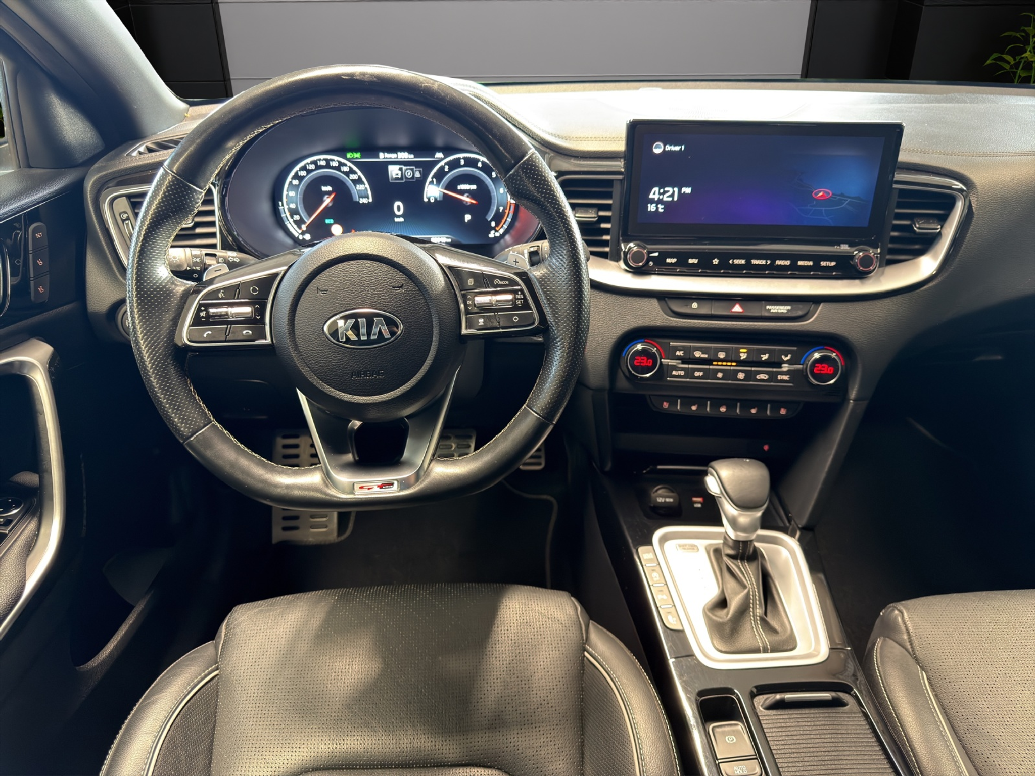 listing desktop thumbnail image 7