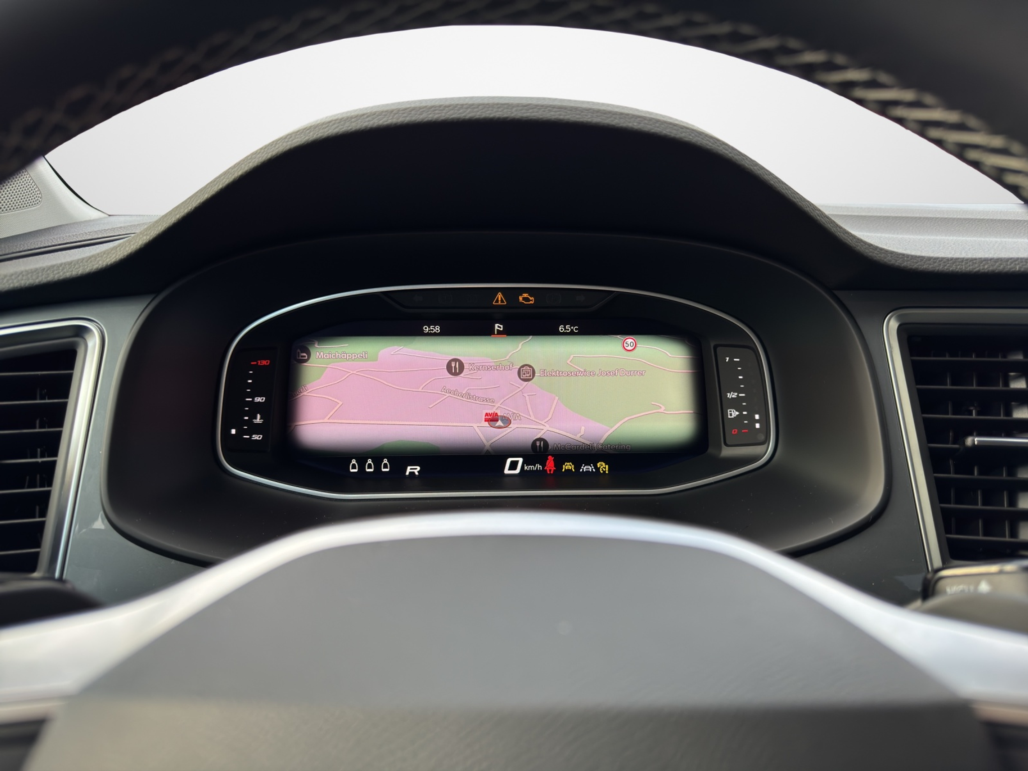 listing desktop thumbnail image 11