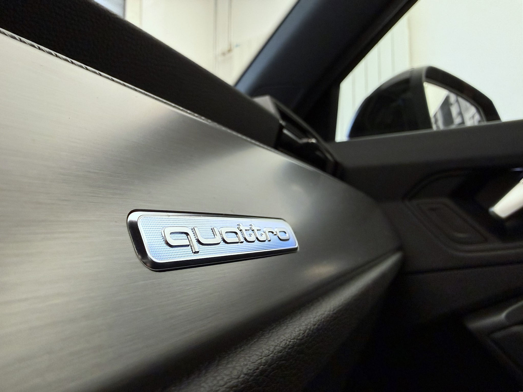 listing desktop thumbnail image 17