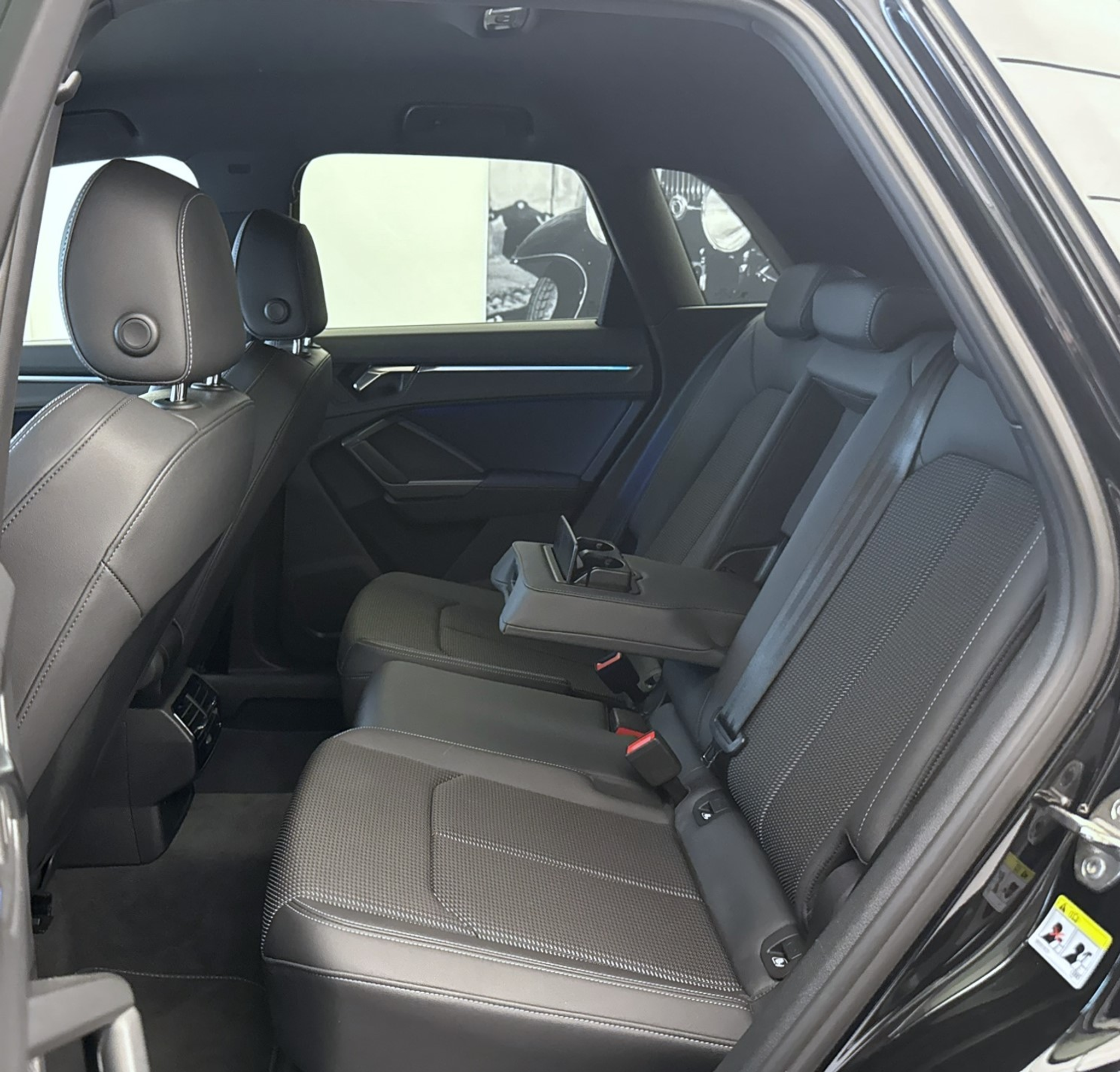 listing desktop thumbnail image 19