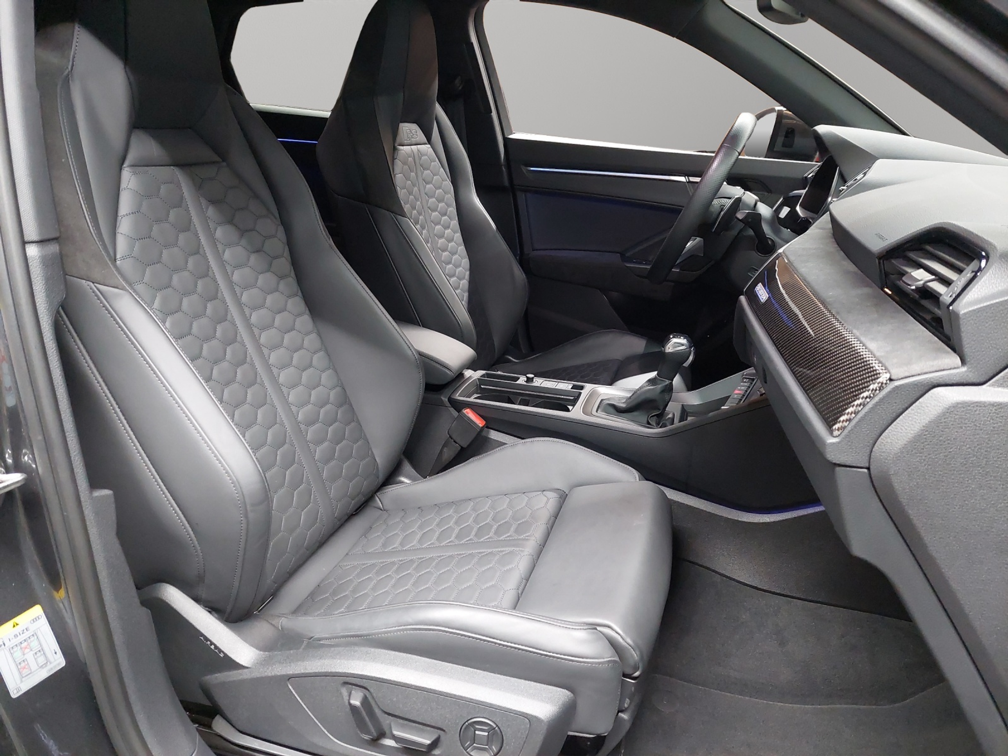 listing desktop thumbnail image 8