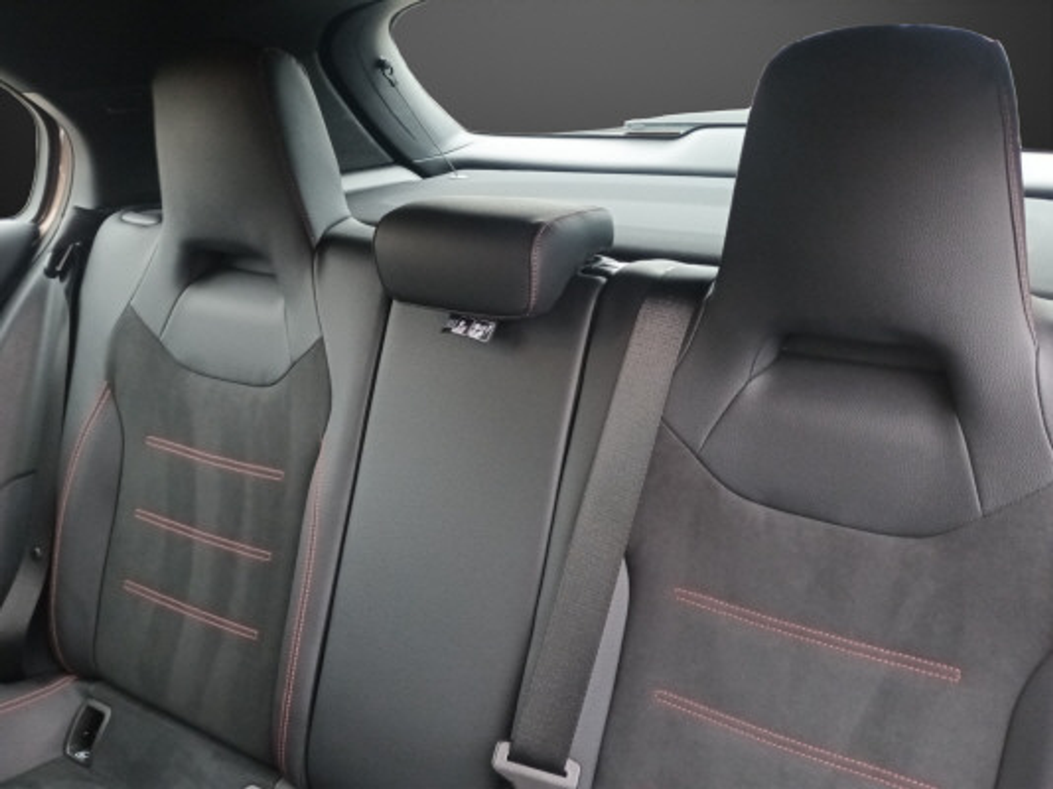 listing desktop thumbnail image 9