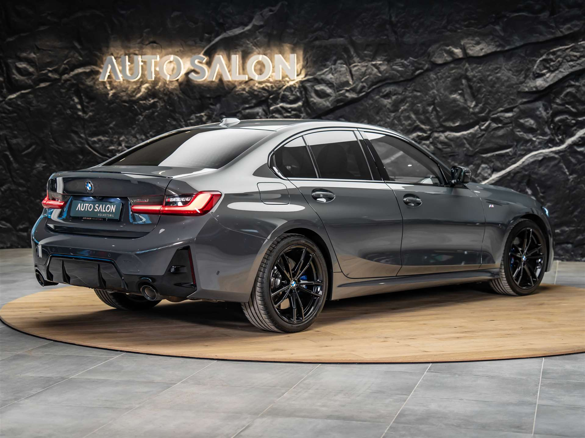 listing desktop thumbnail image 4