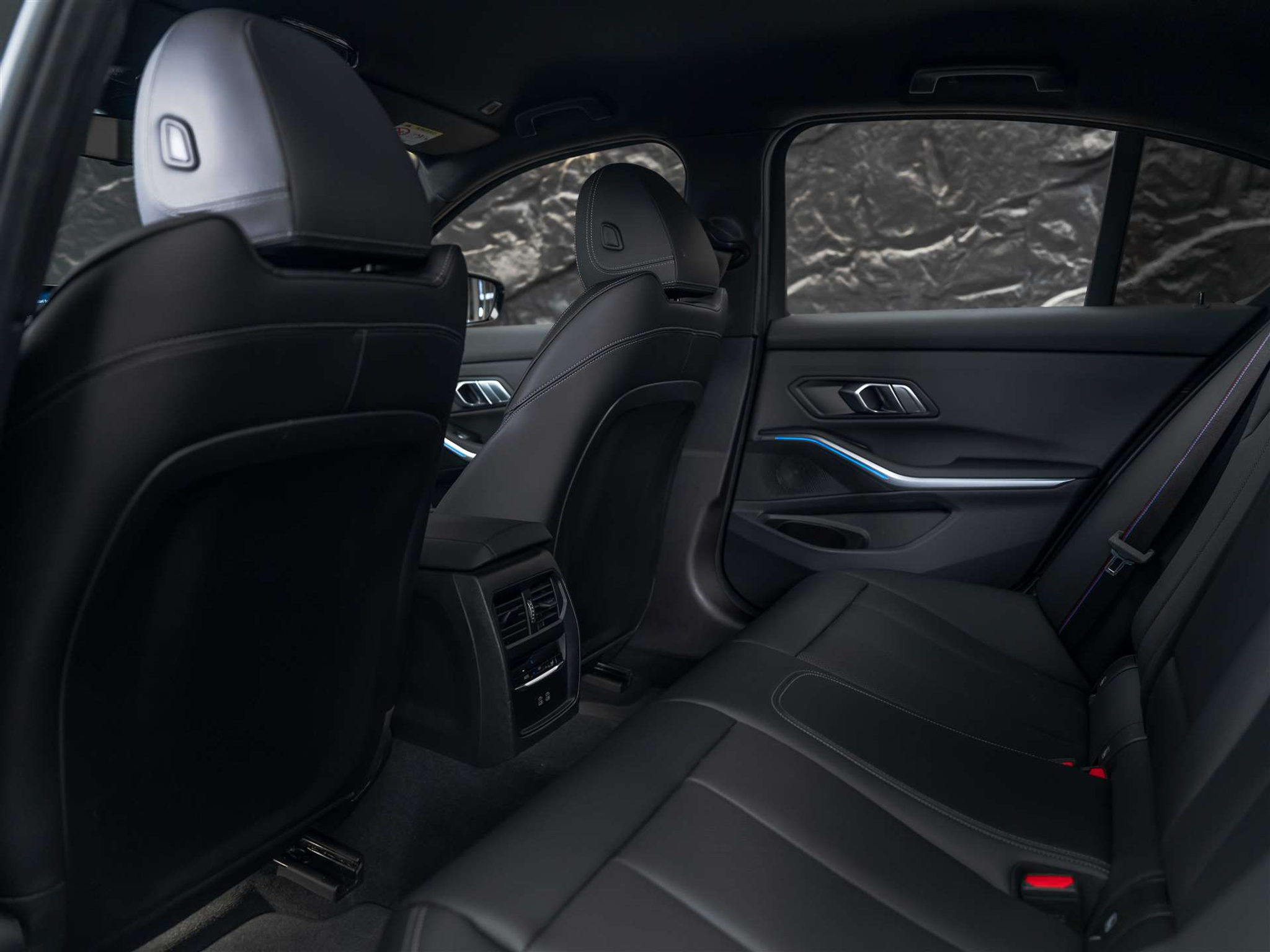 listing desktop thumbnail image 10