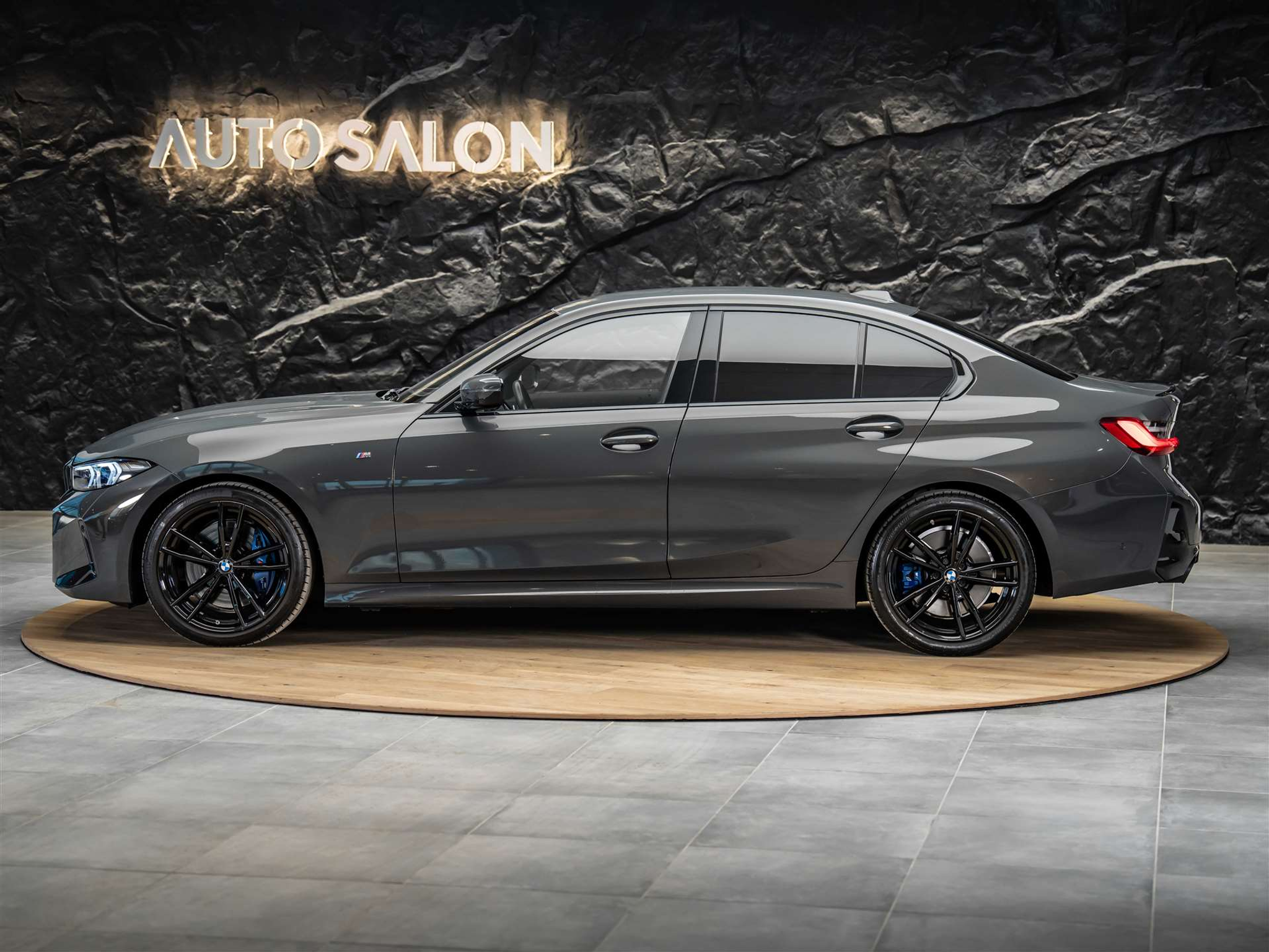 listing desktop thumbnail image 1