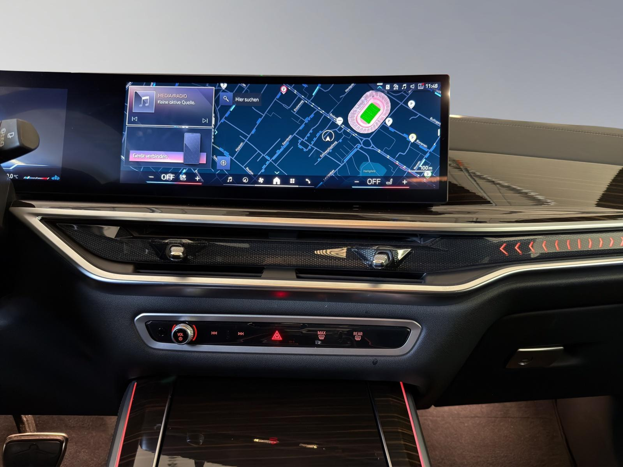 listing desktop thumbnail image 12