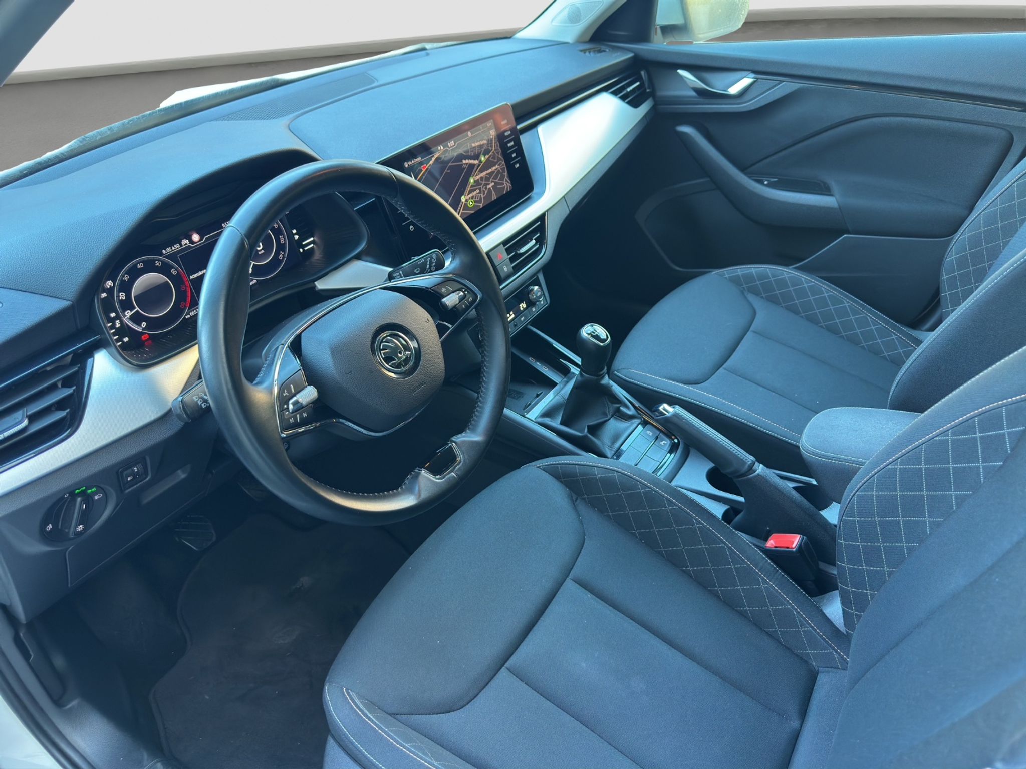 listing desktop thumbnail image 7