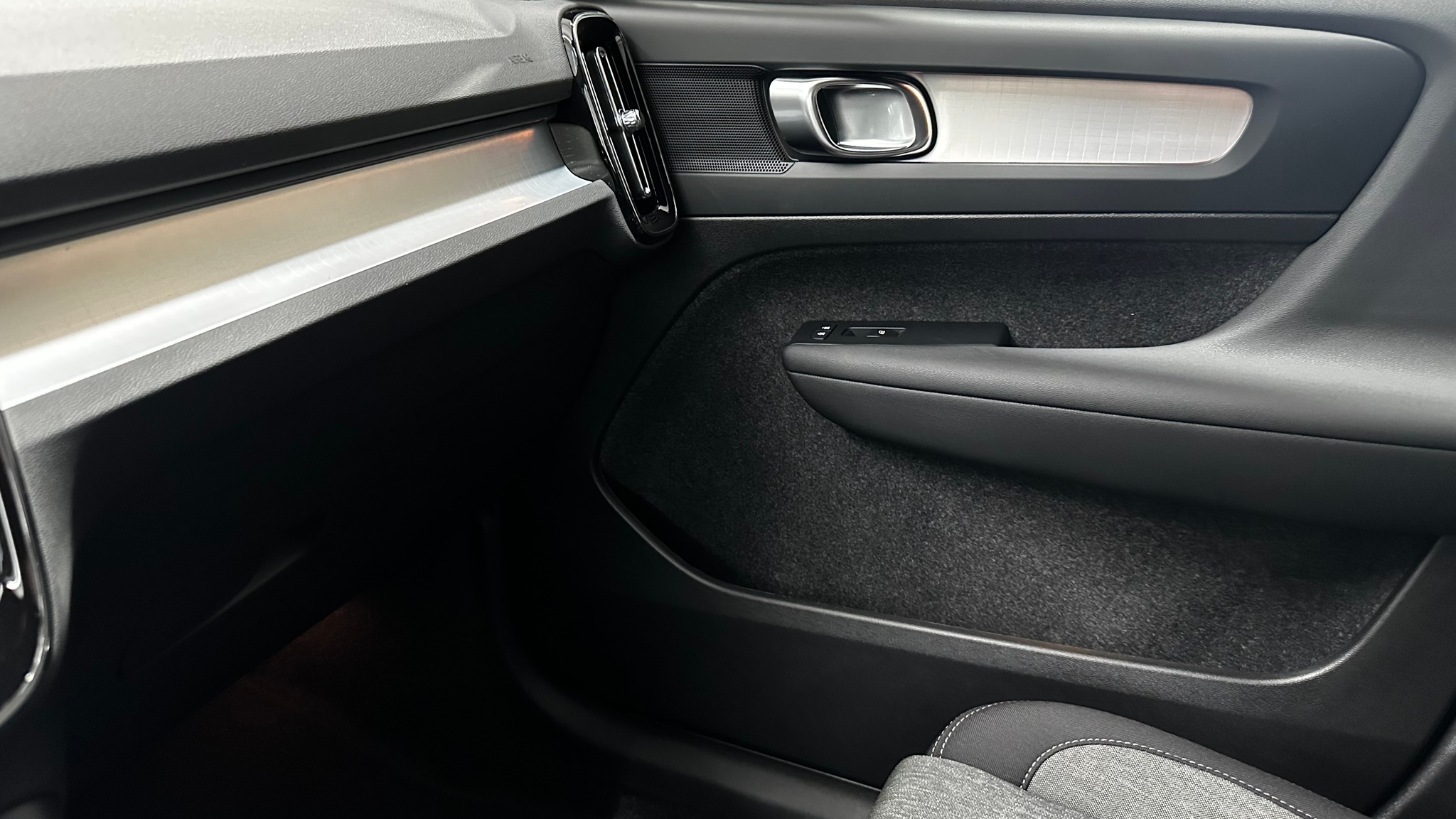 listing desktop thumbnail image 13