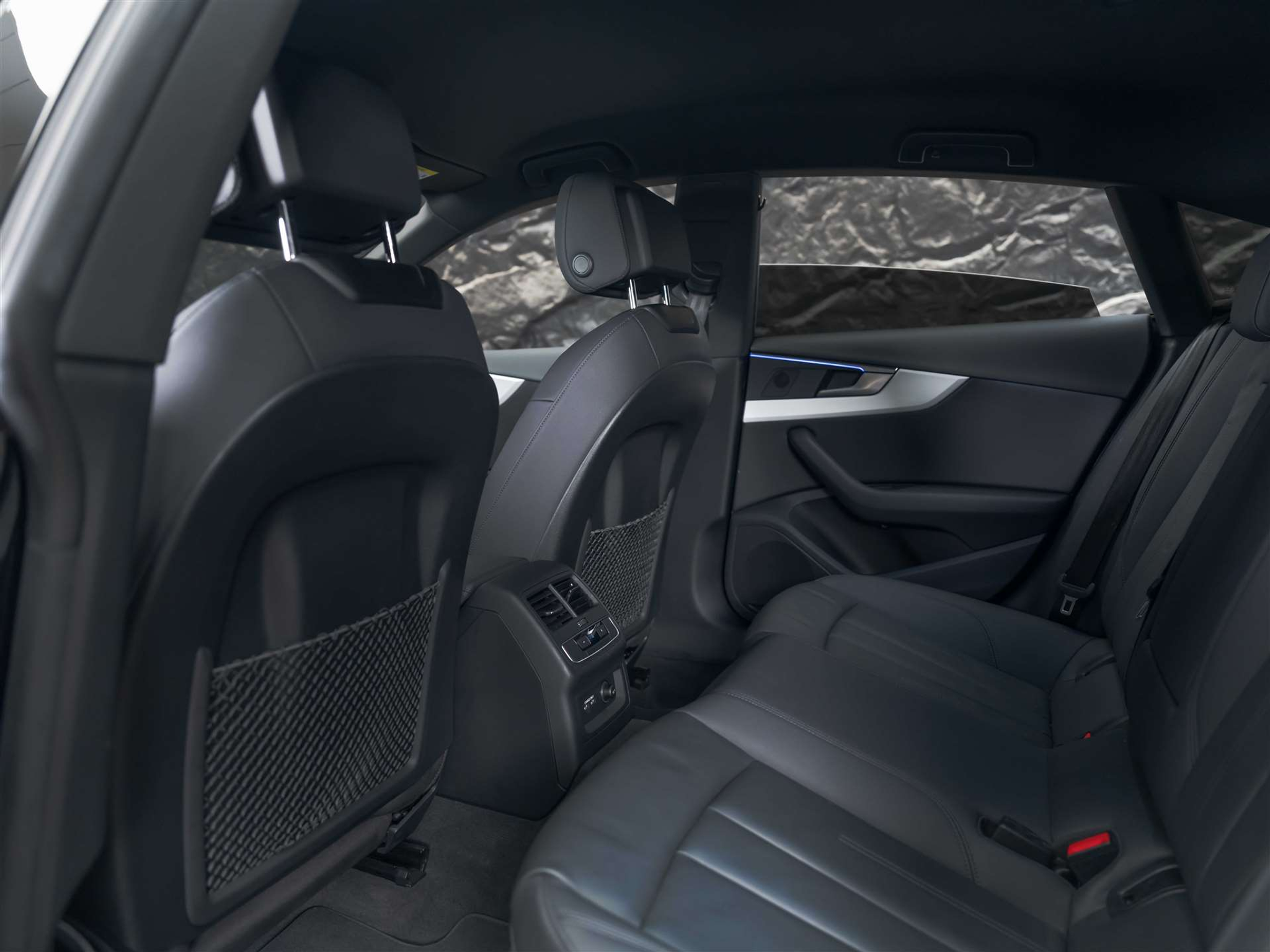 listing desktop thumbnail image 10