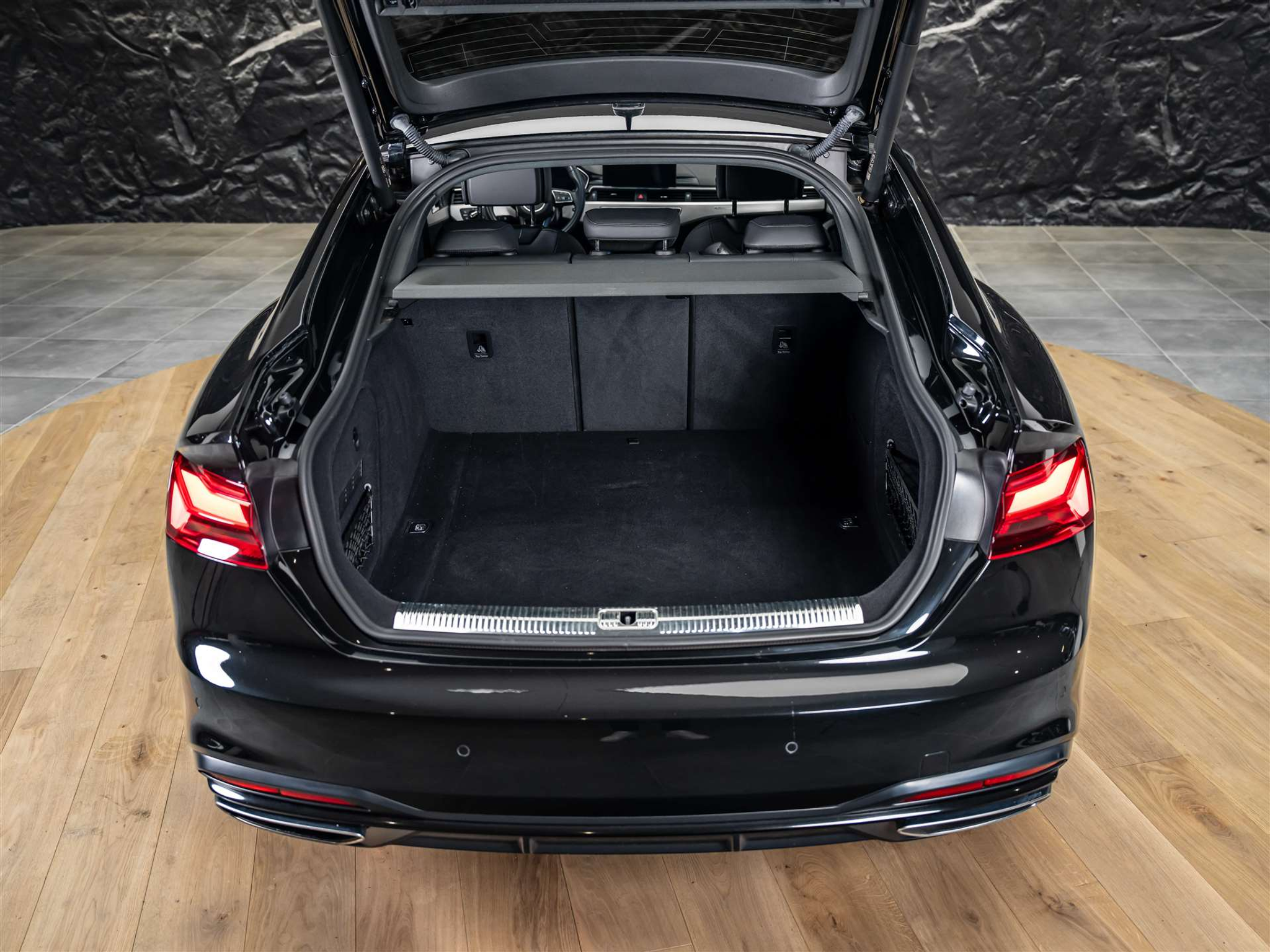 listing desktop thumbnail image 43