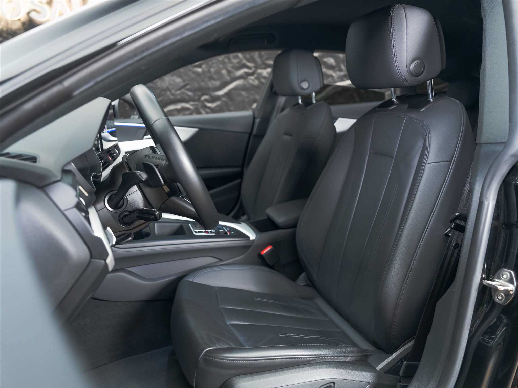 listing desktop thumbnail image 9