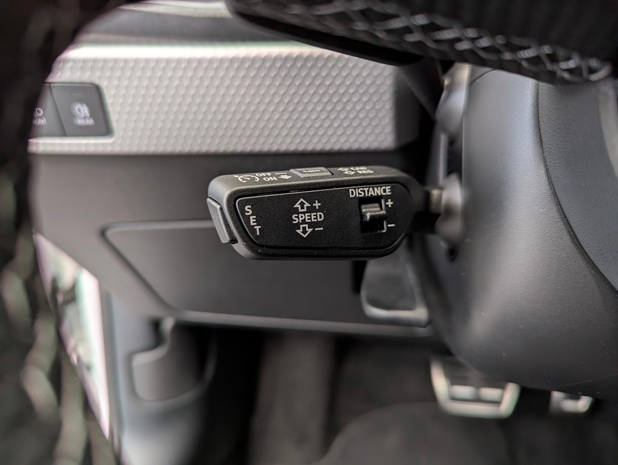 listing desktop thumbnail image 12