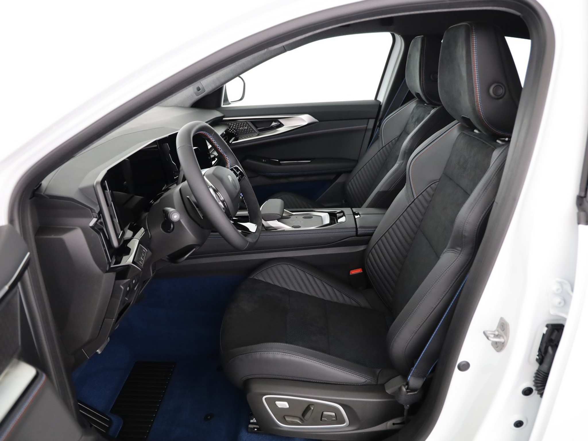 listing desktop thumbnail image 5