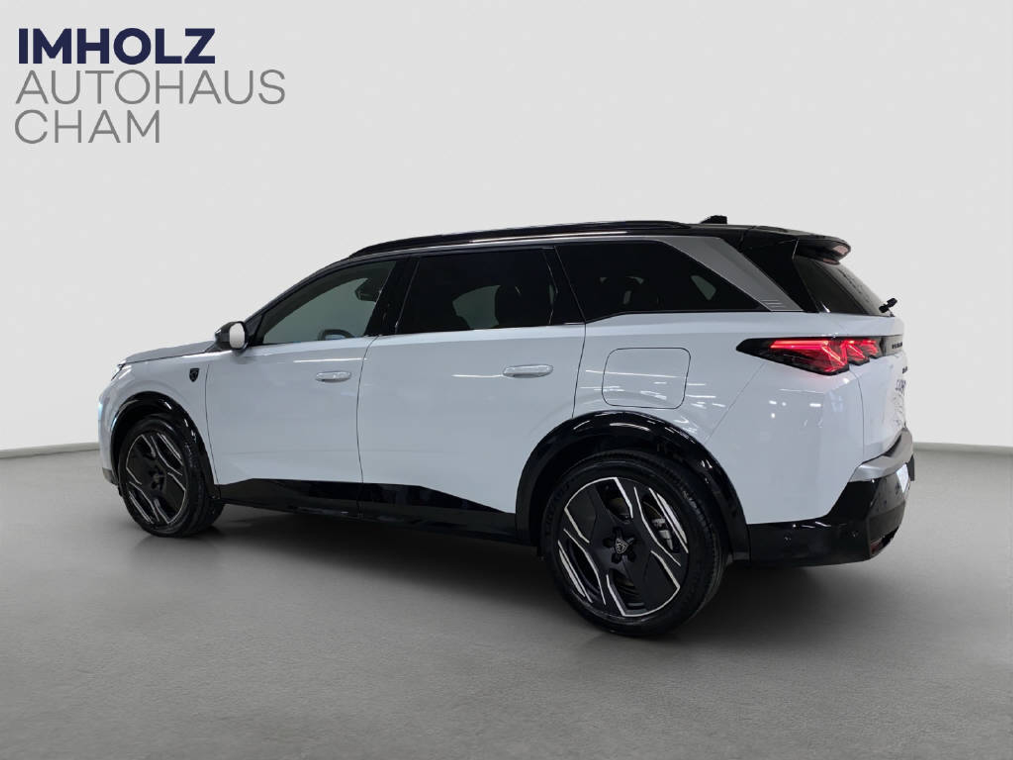 listing desktop thumbnail image 2